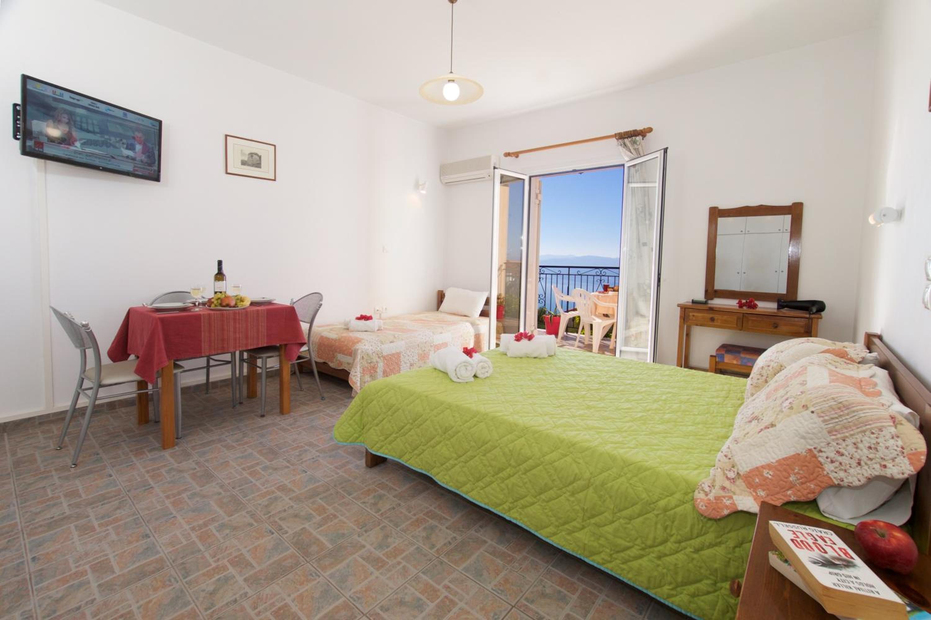Studio with Sea View photo 3