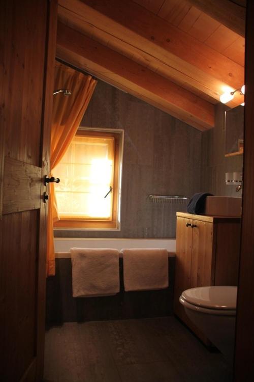 Double Room with Private External Bathroom photo 2