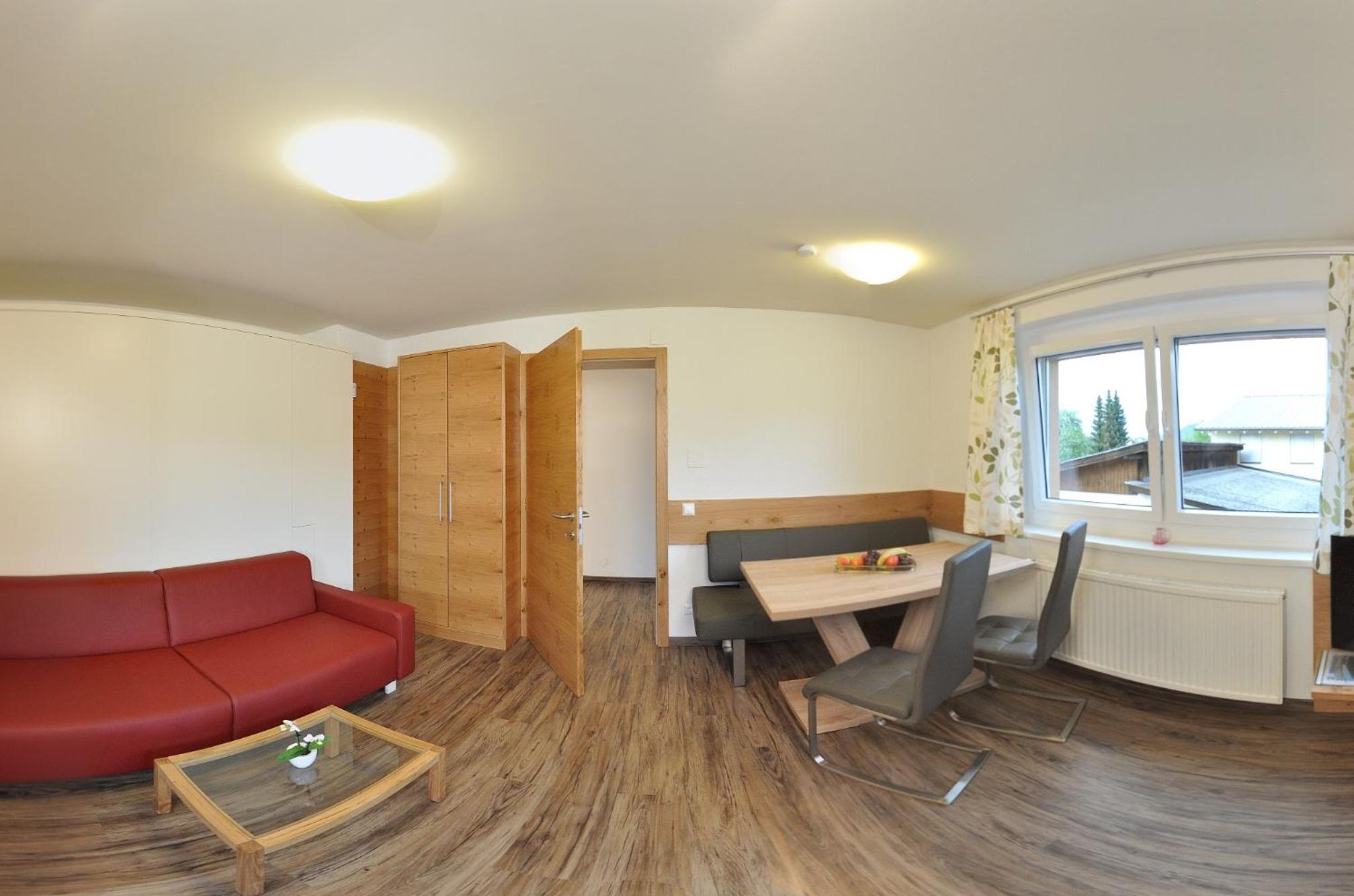 One-Bedroom Apartment photo 1