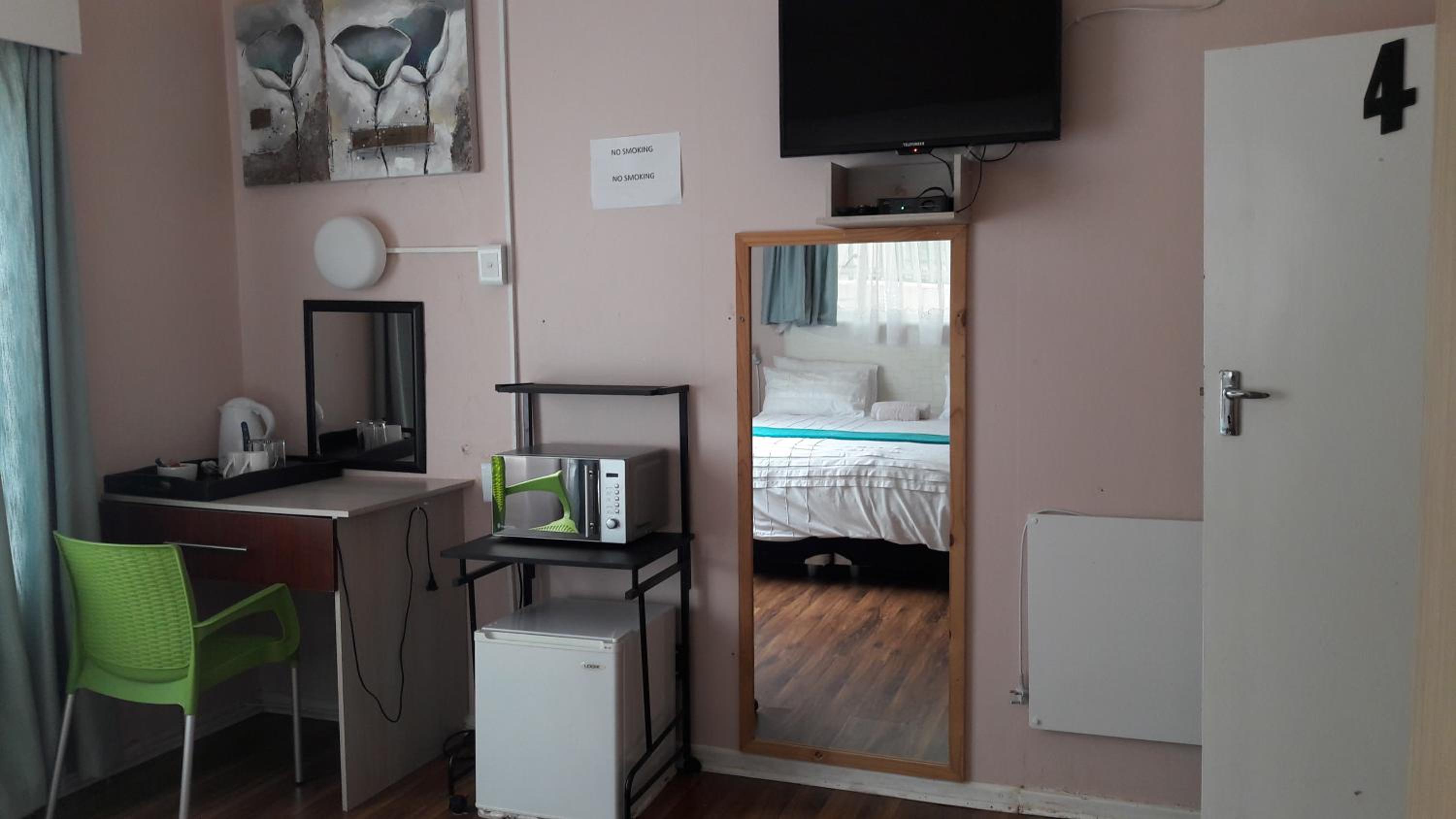 King Room with Garden View photo 1