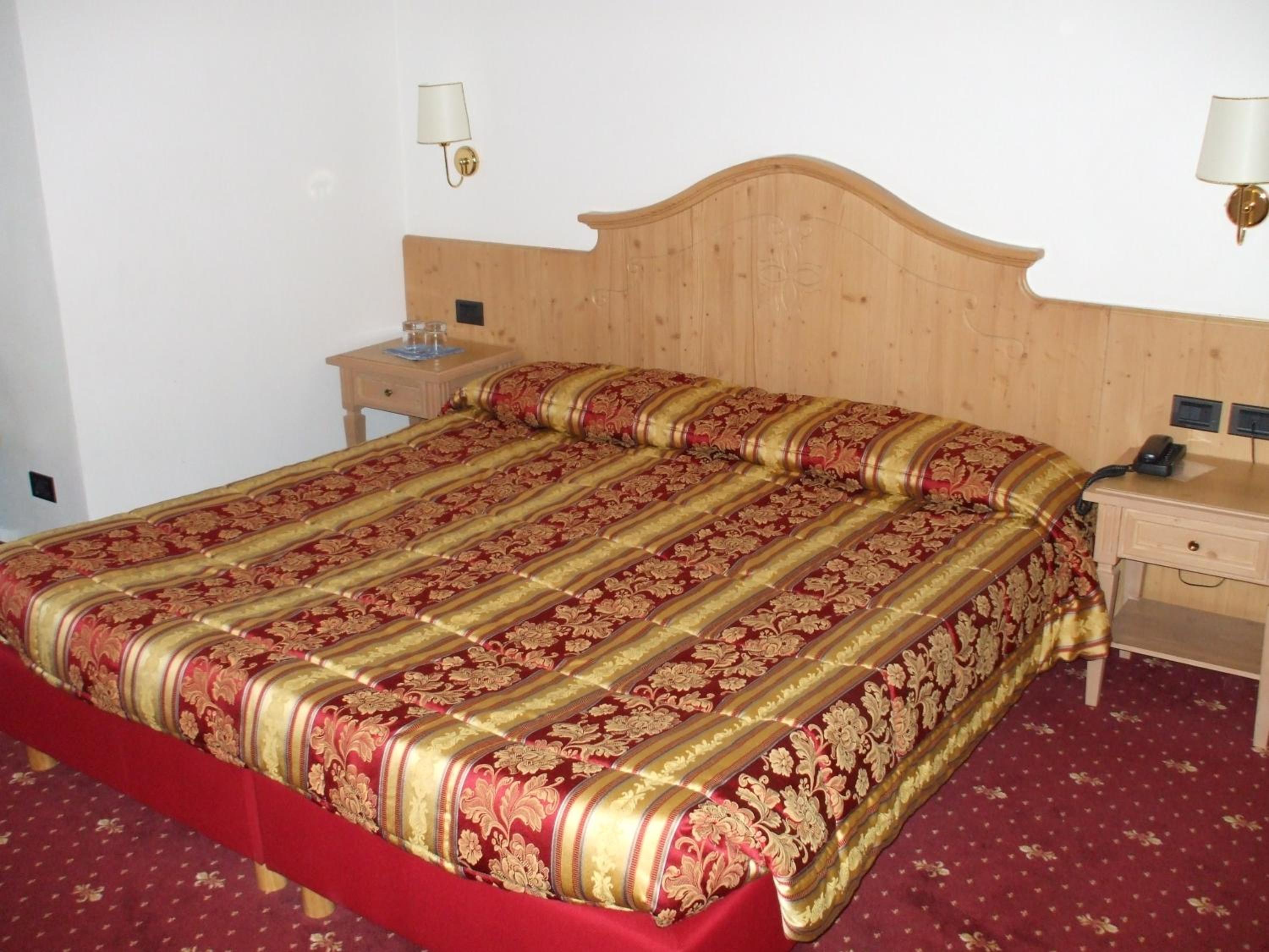 Standard Double or Twin Room with Balcony photo 3
