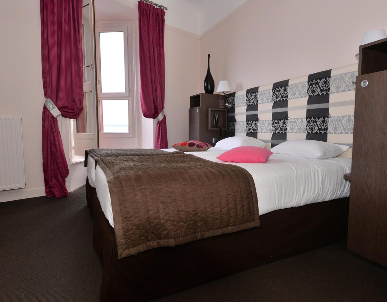 Comfort Twin Room with City View