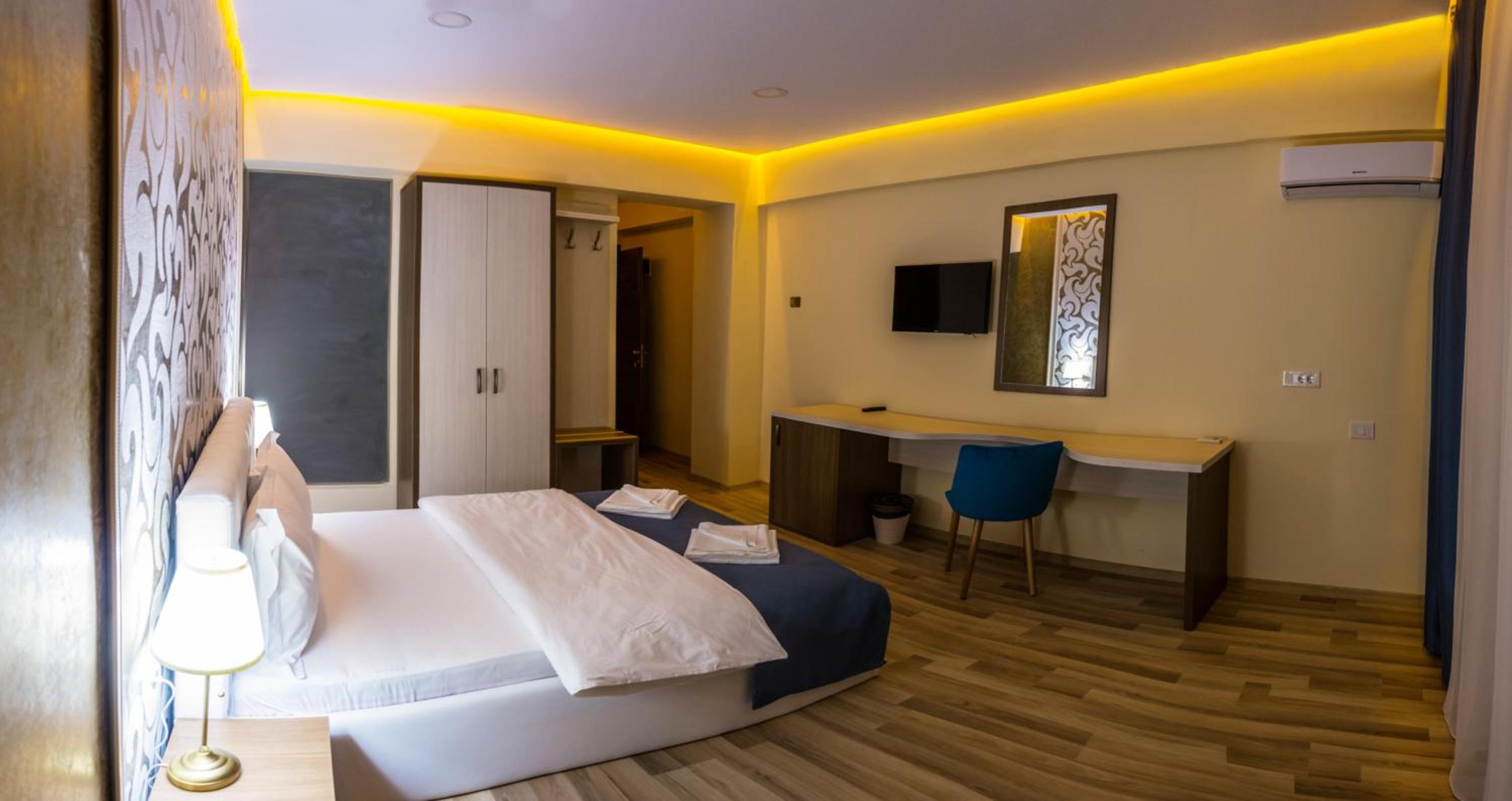 Deluxe Double Room photo 2