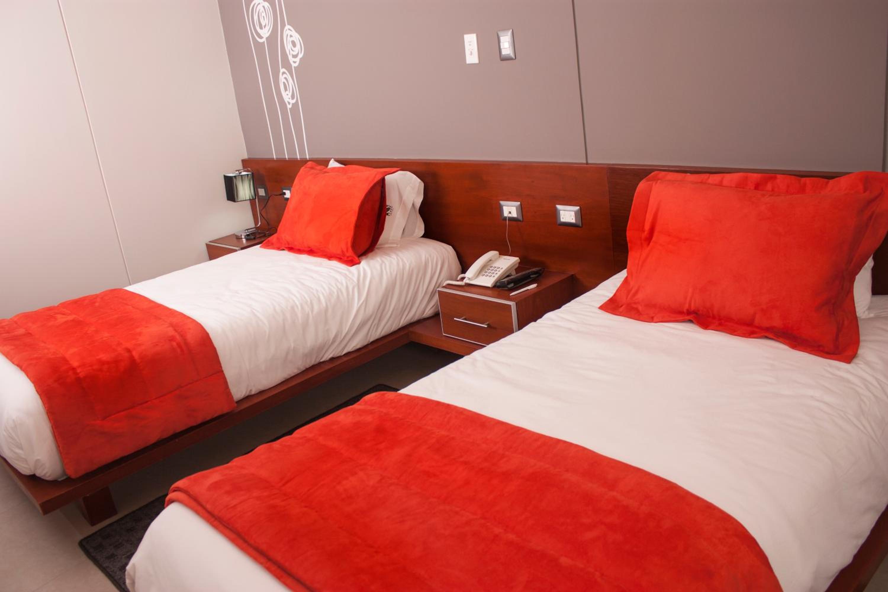 Standard Double or Twin Room photo 3
