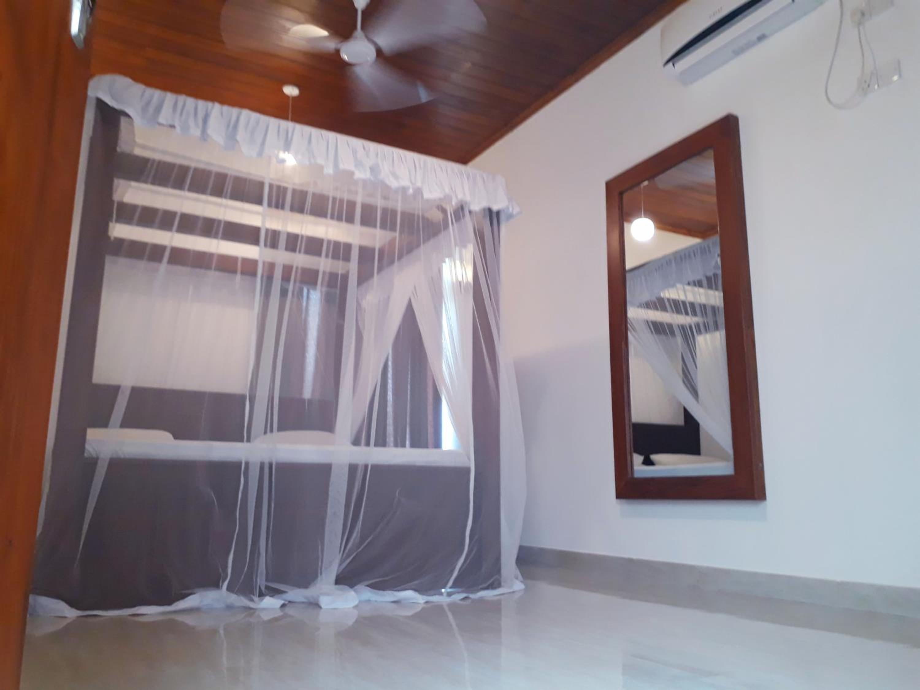 Deluxe Double Room with Balcony photo 2