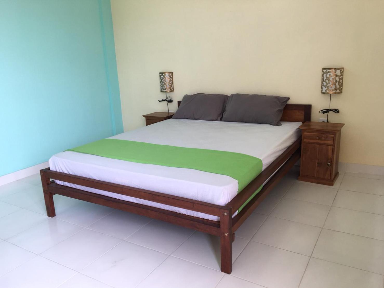 Budget Double Room - Photo 6