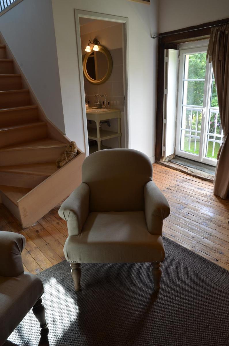 Family Room photo 3
