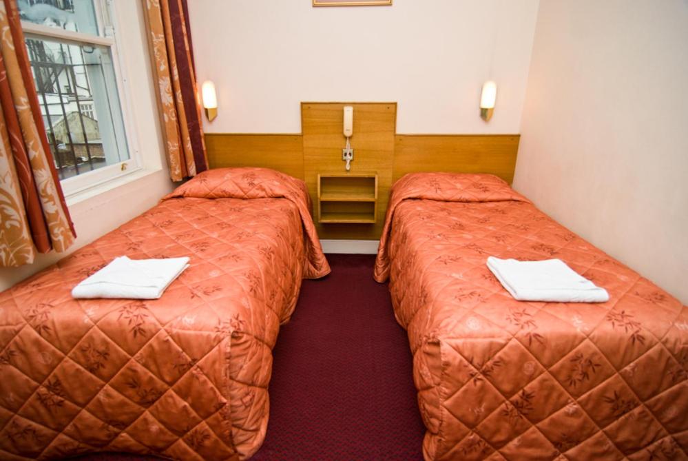 Twin Room photo 2