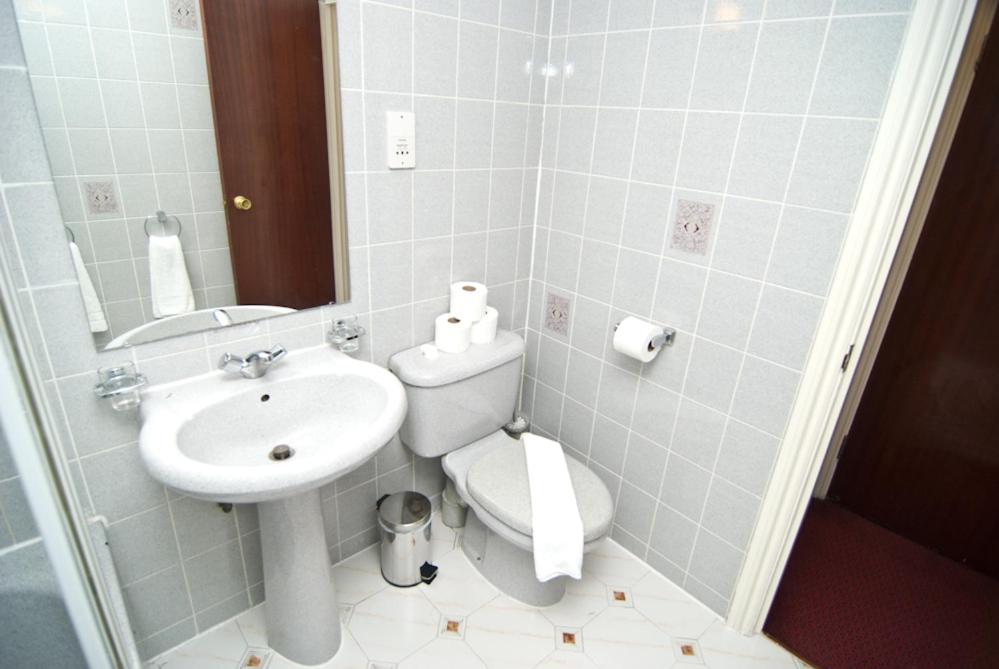 Superior Triple Room photo 3