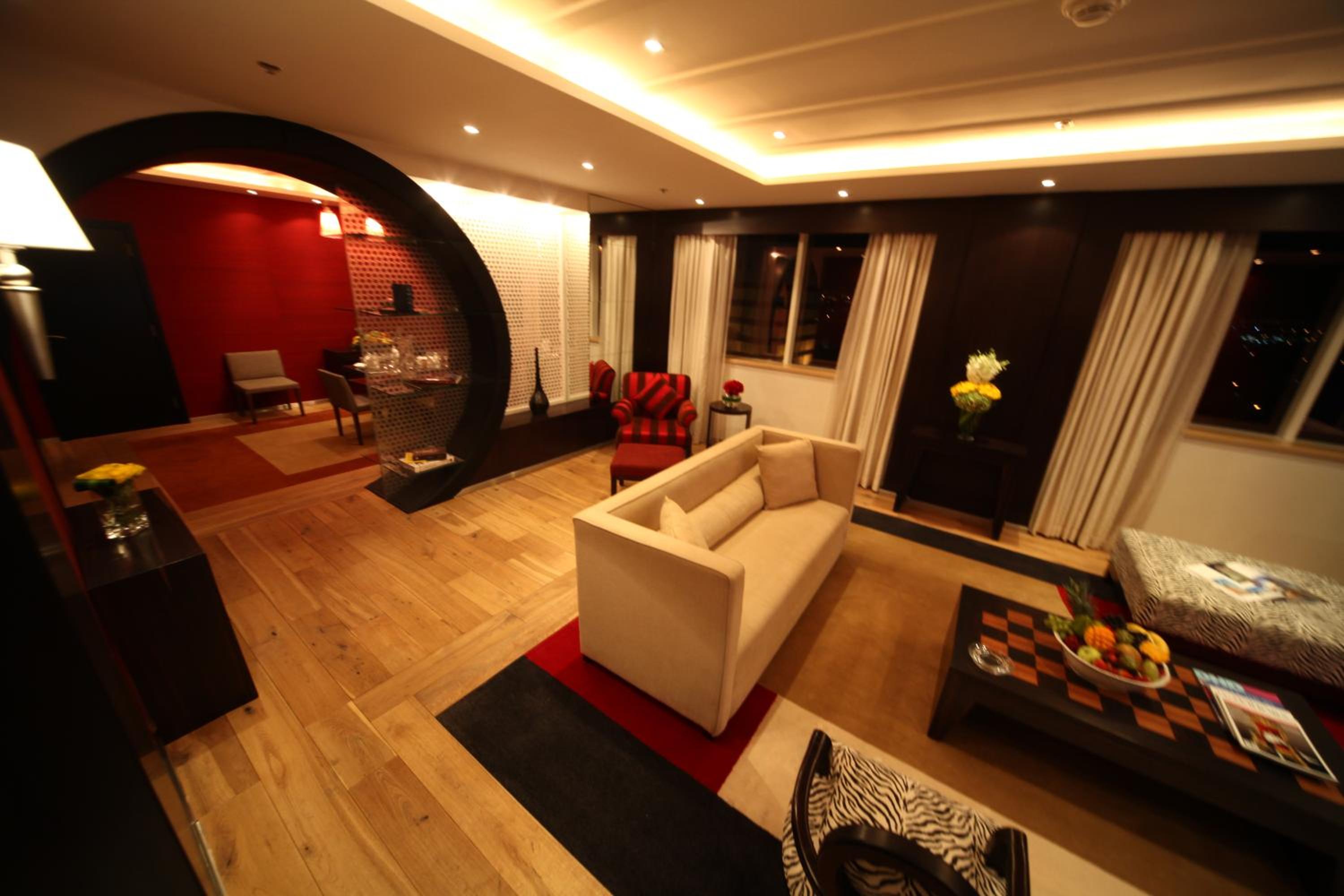 Royal Suite with Double Bed and Kitchen