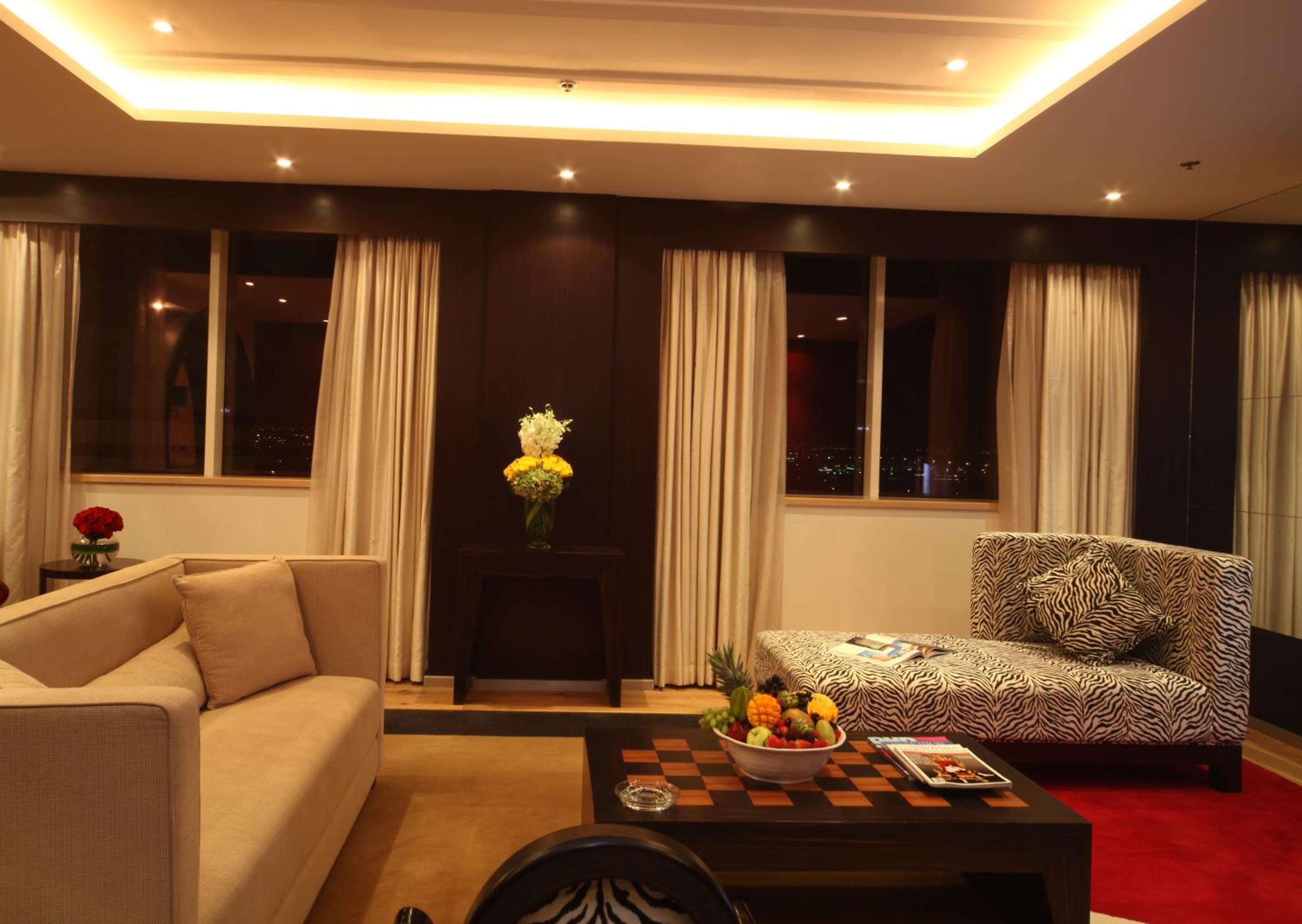 Royal Suite with Double Bed and Kitchen