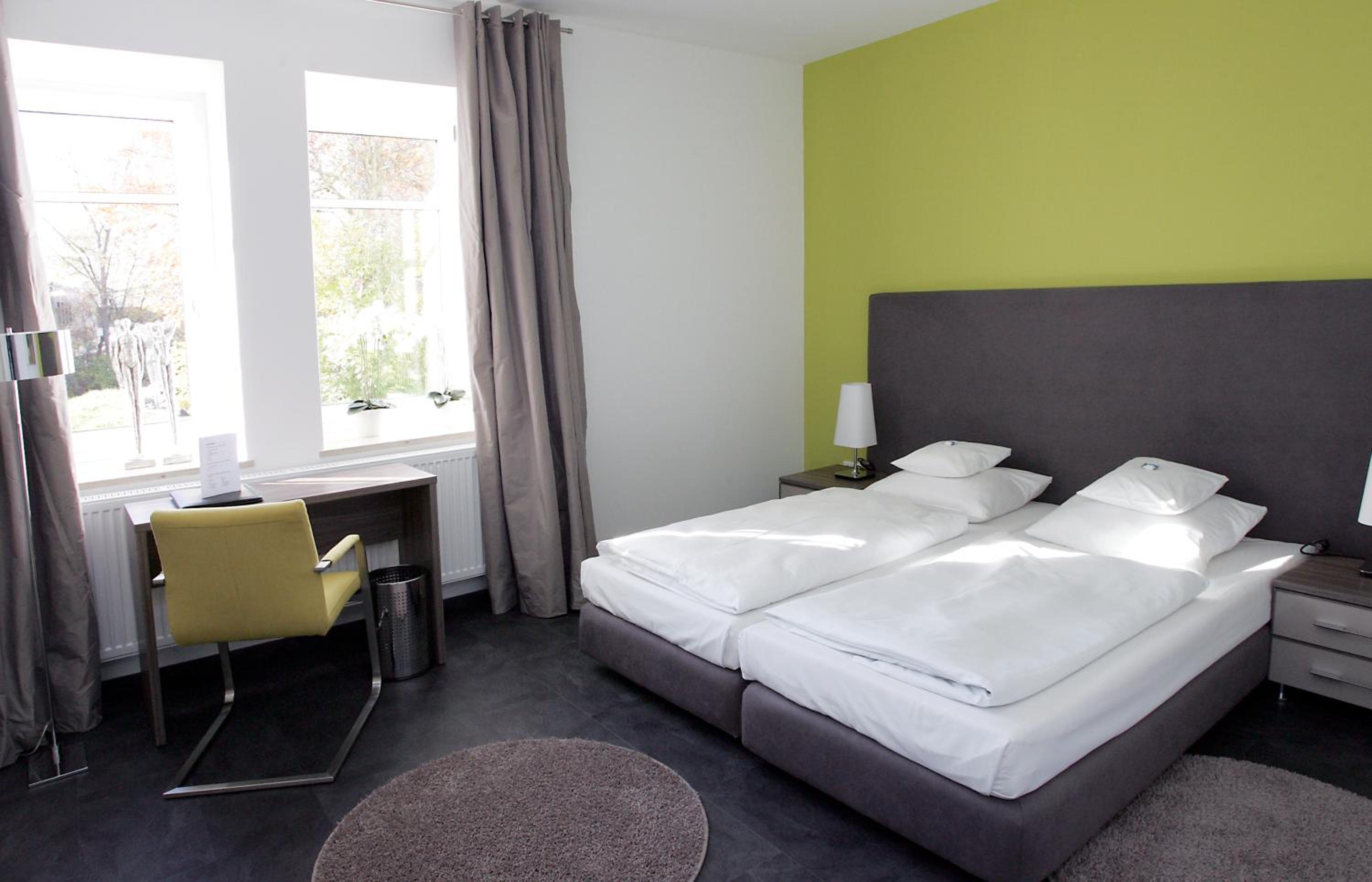Double or Twin Room - Photo 2