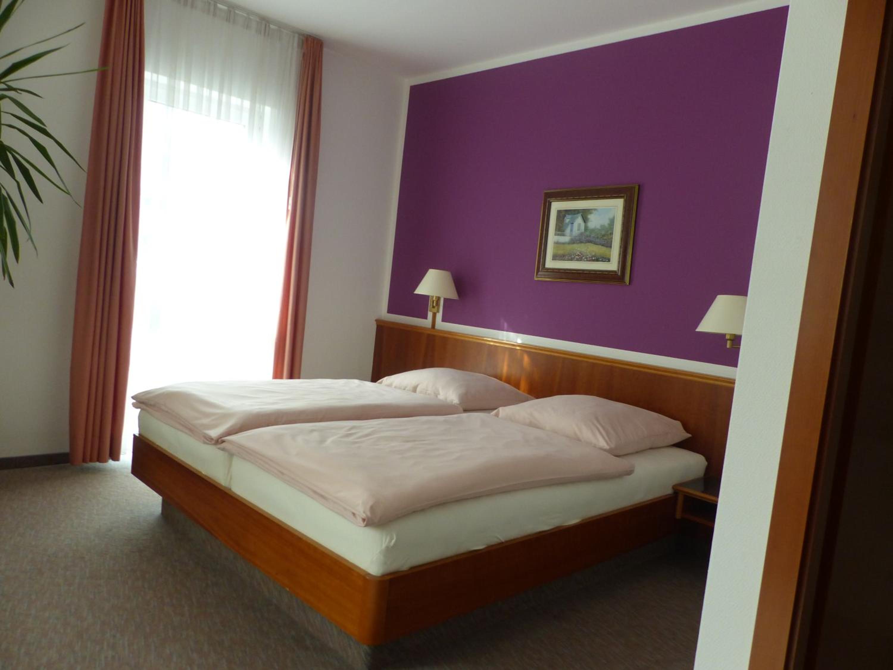 Triple Room with Bathroom - Photo 3