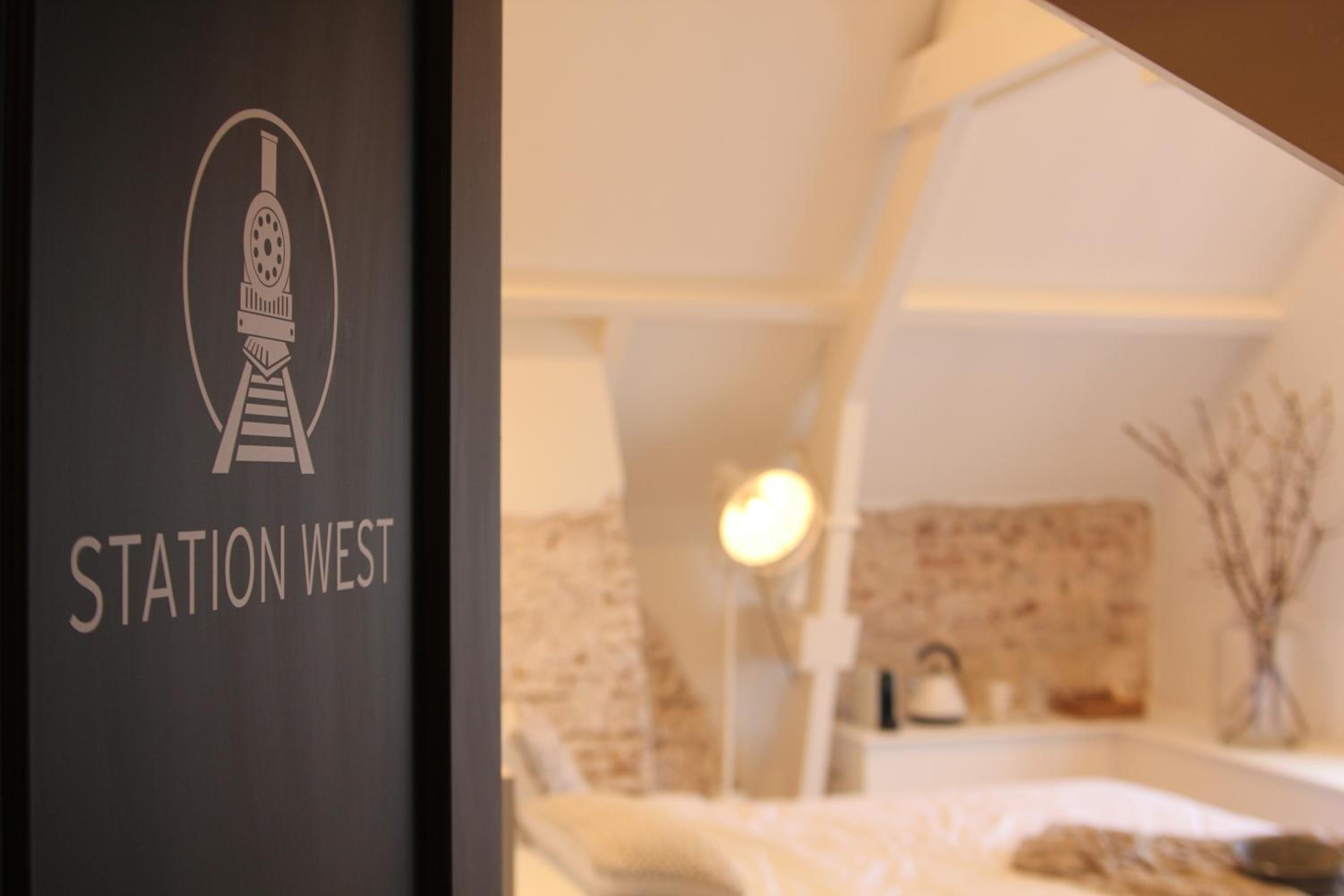 Deluxe Double Room with Shower photo 1