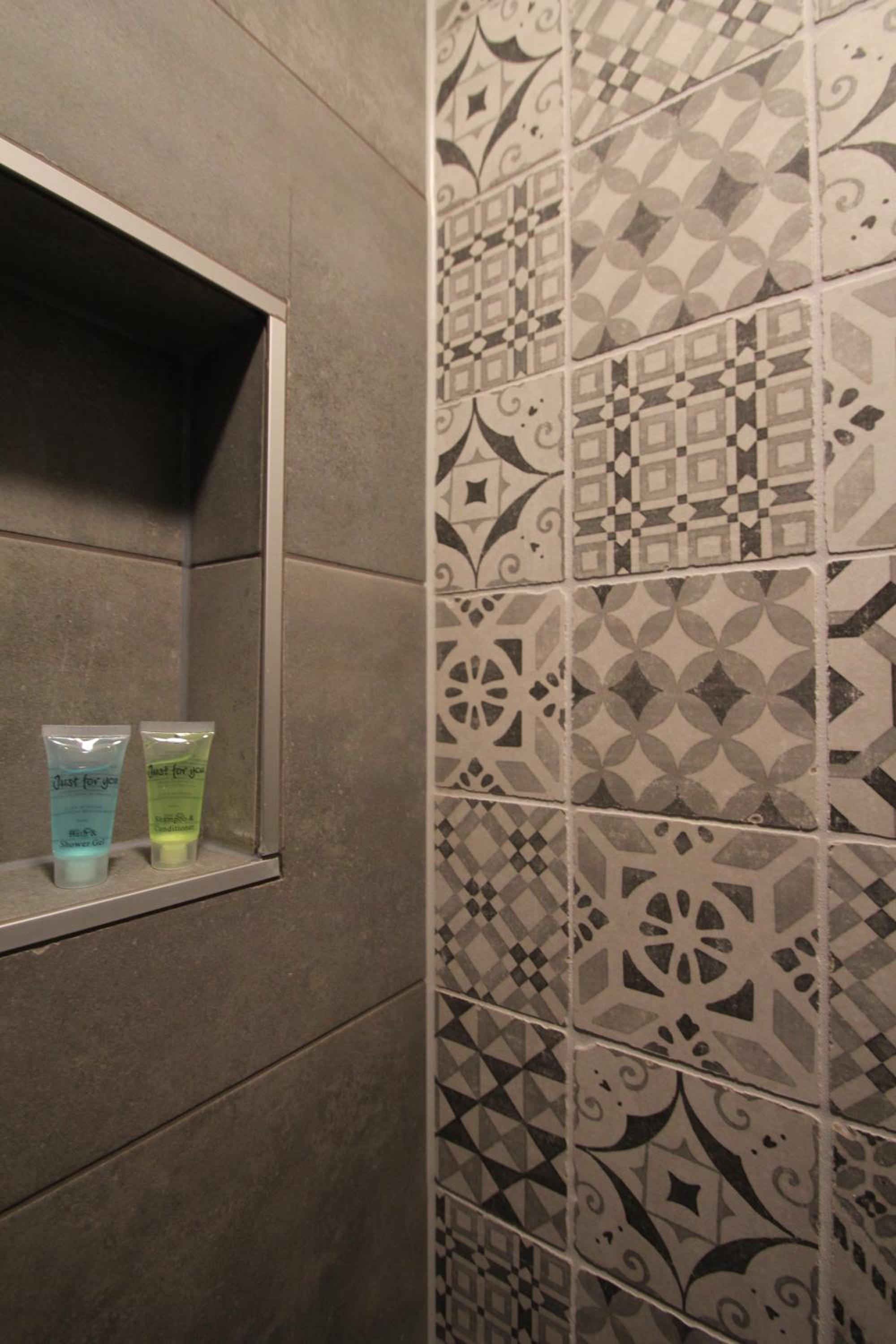 Deluxe Double Room with Shower photo 3