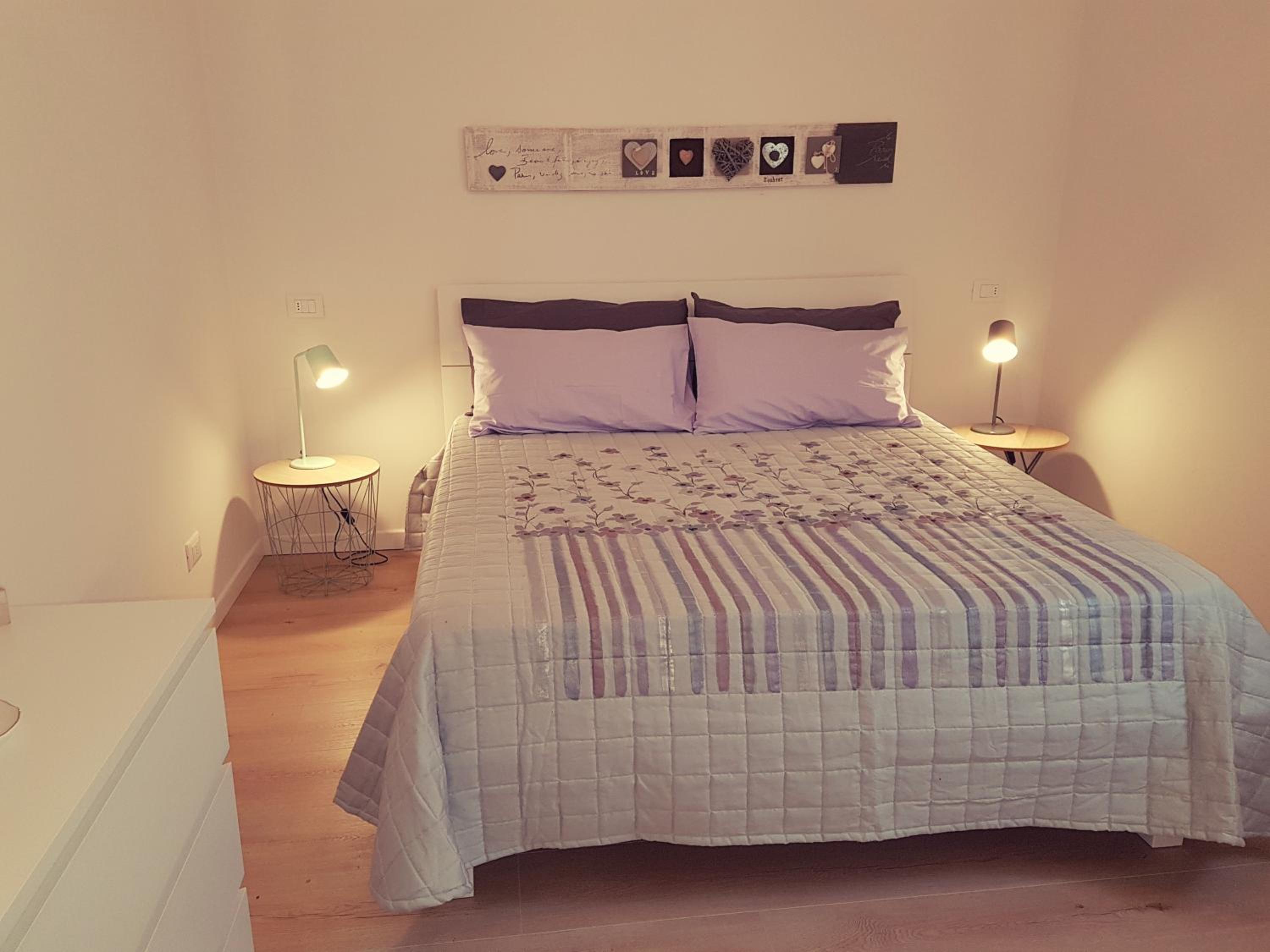 One-Bedroom Apartment - Photo 32