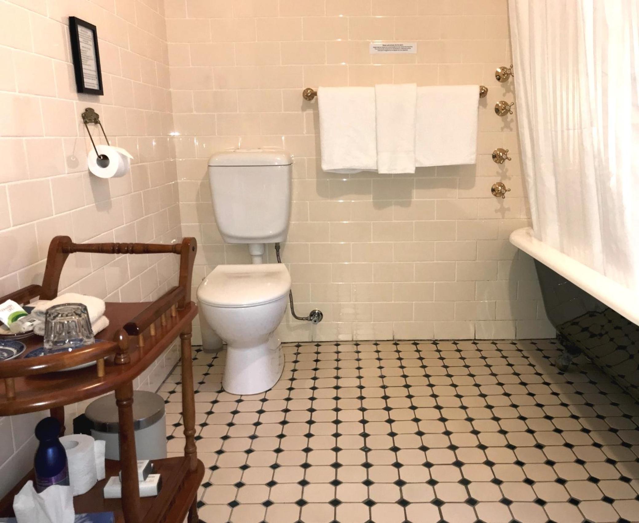 Standard Queen Room - Adults Only photo 2