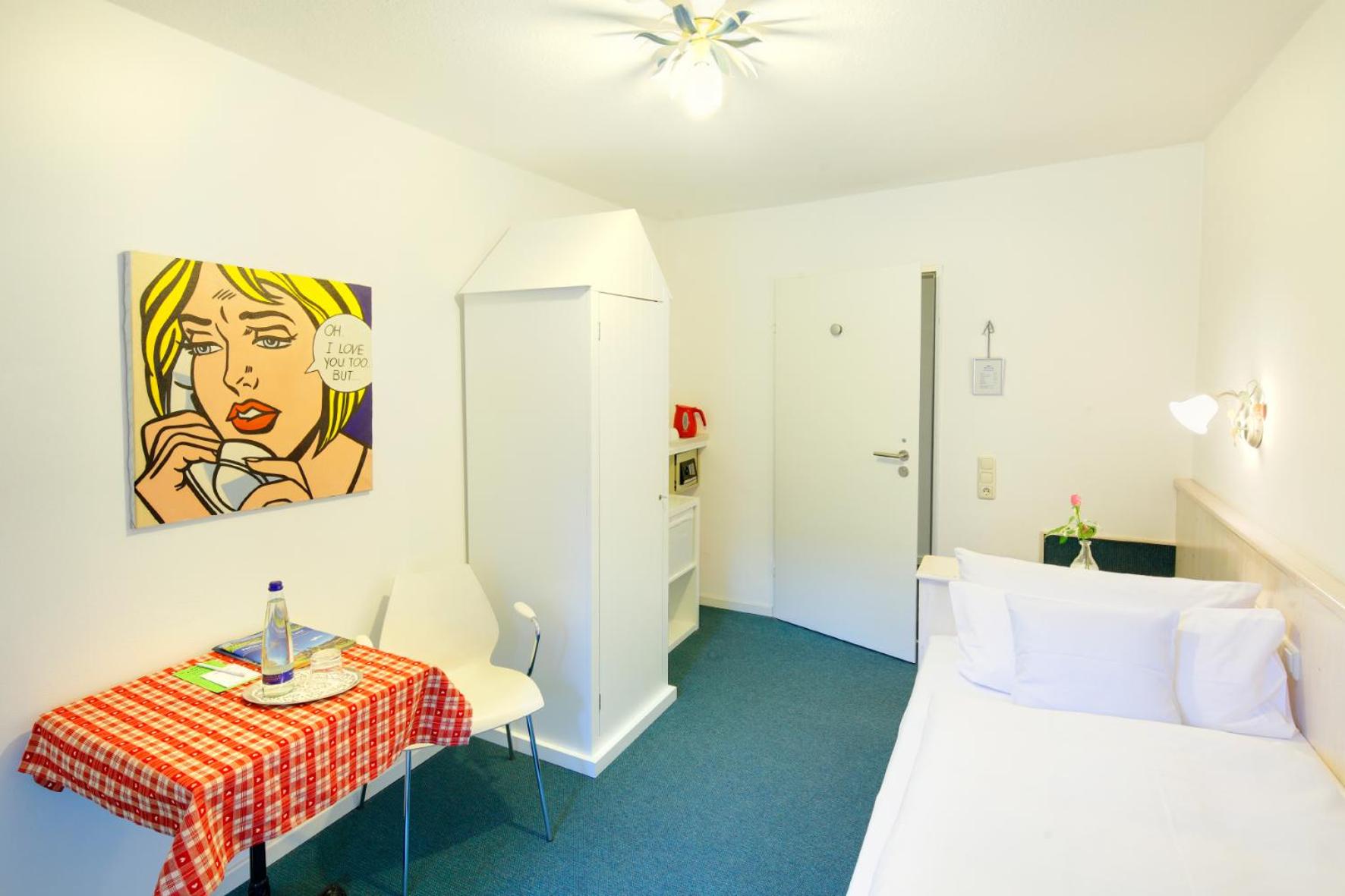 Single Room with Balcony photo 1