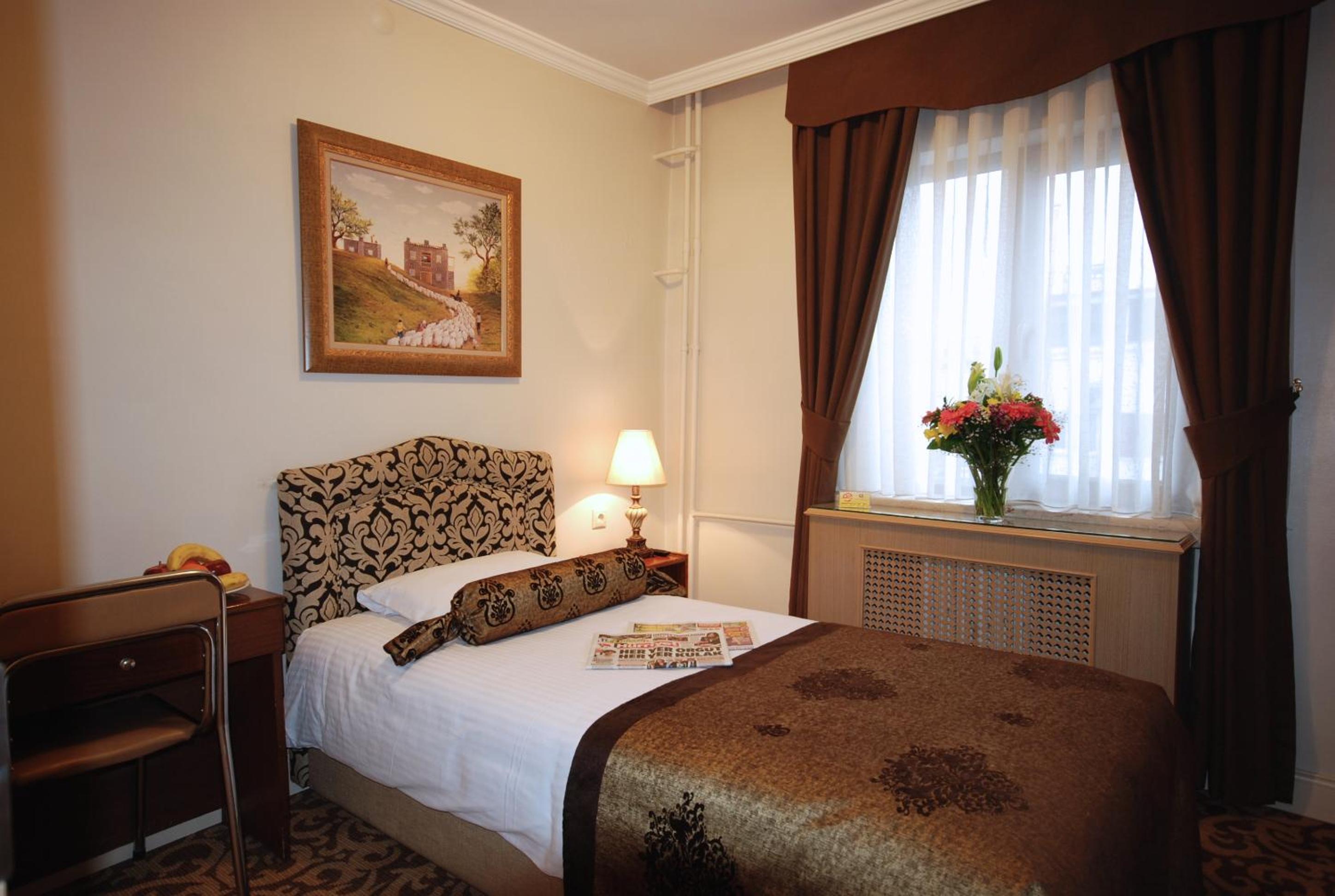 Single Room photo 2