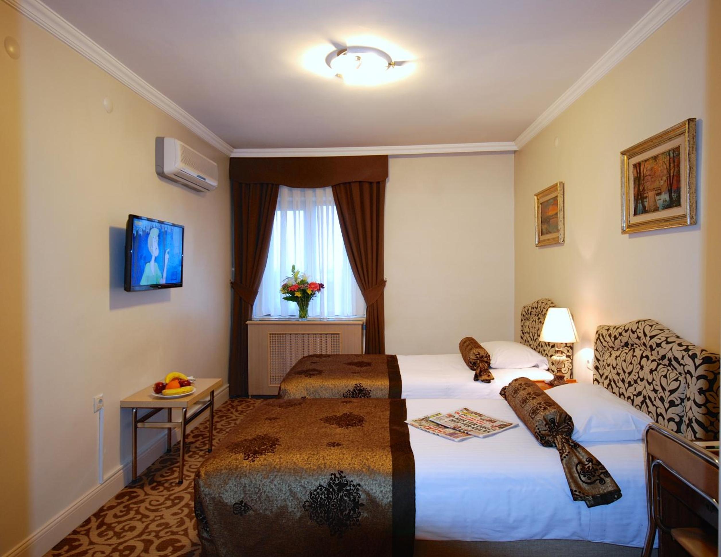 Double or Twin Room - Photo 1