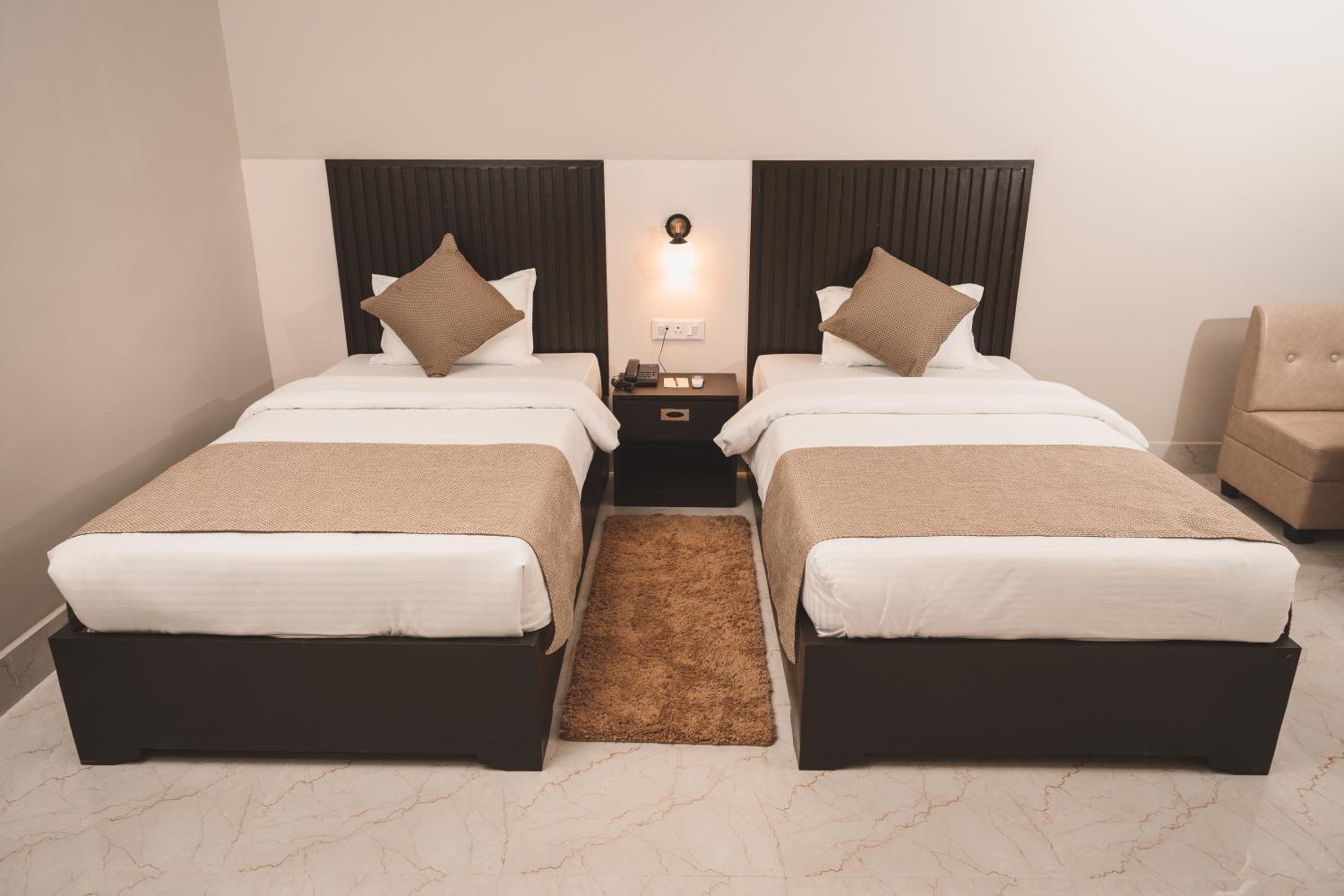 Deluxe Double or Twin Room photo 1