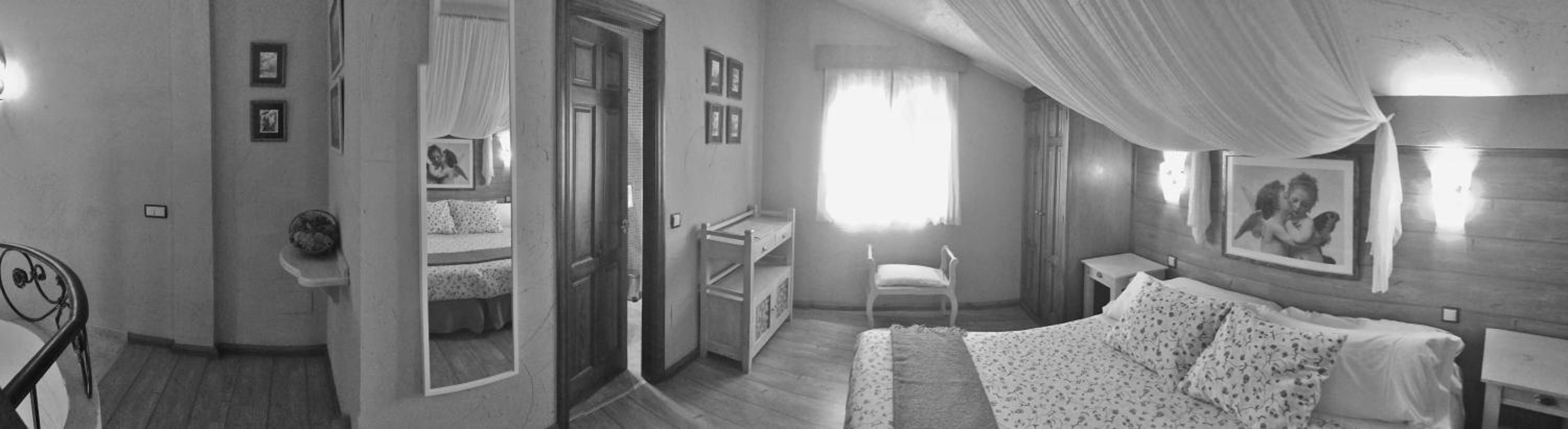 Deluxe Apartment photo 2