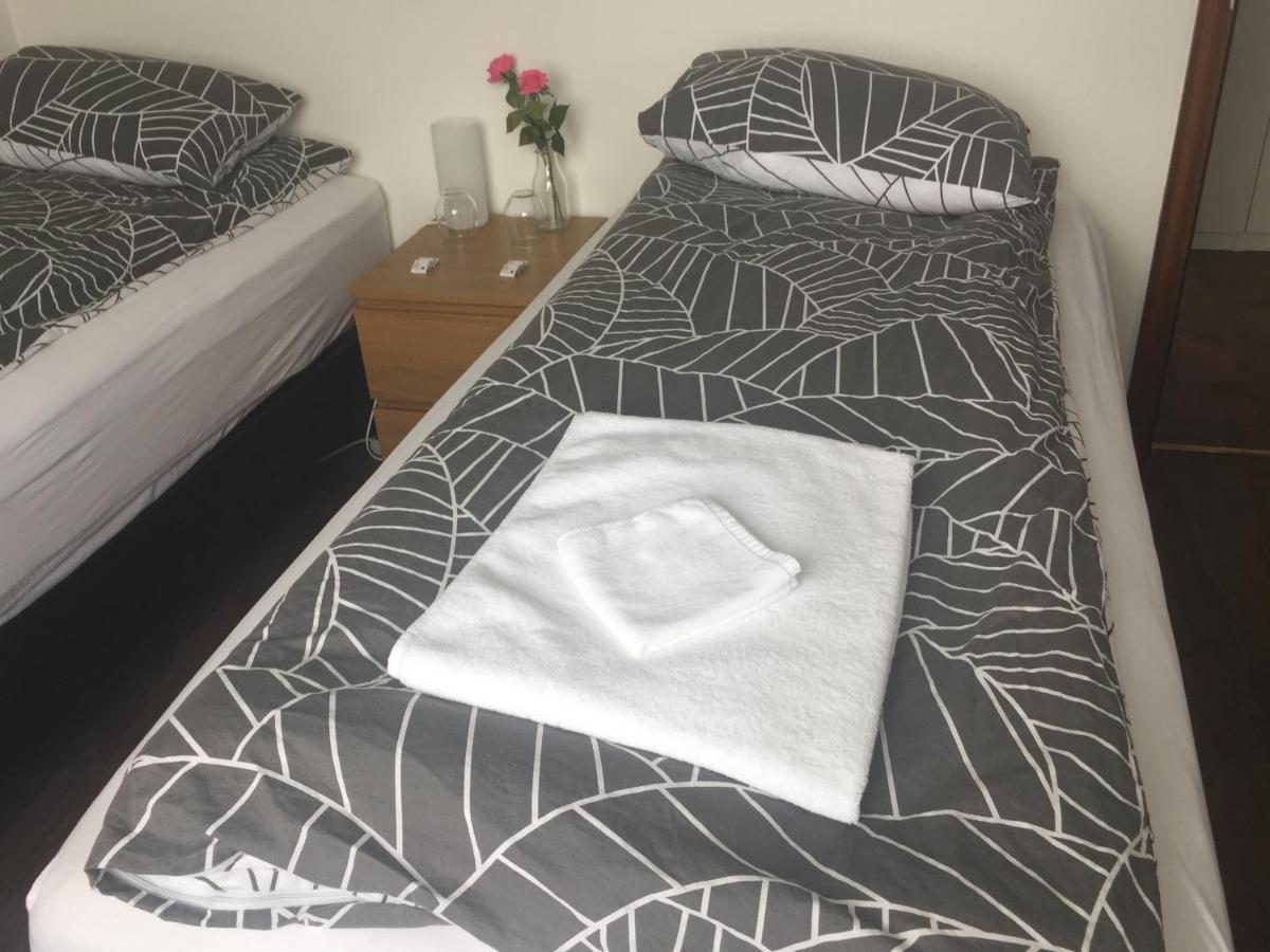 Twin Room with Shared Bathroom photo 1
