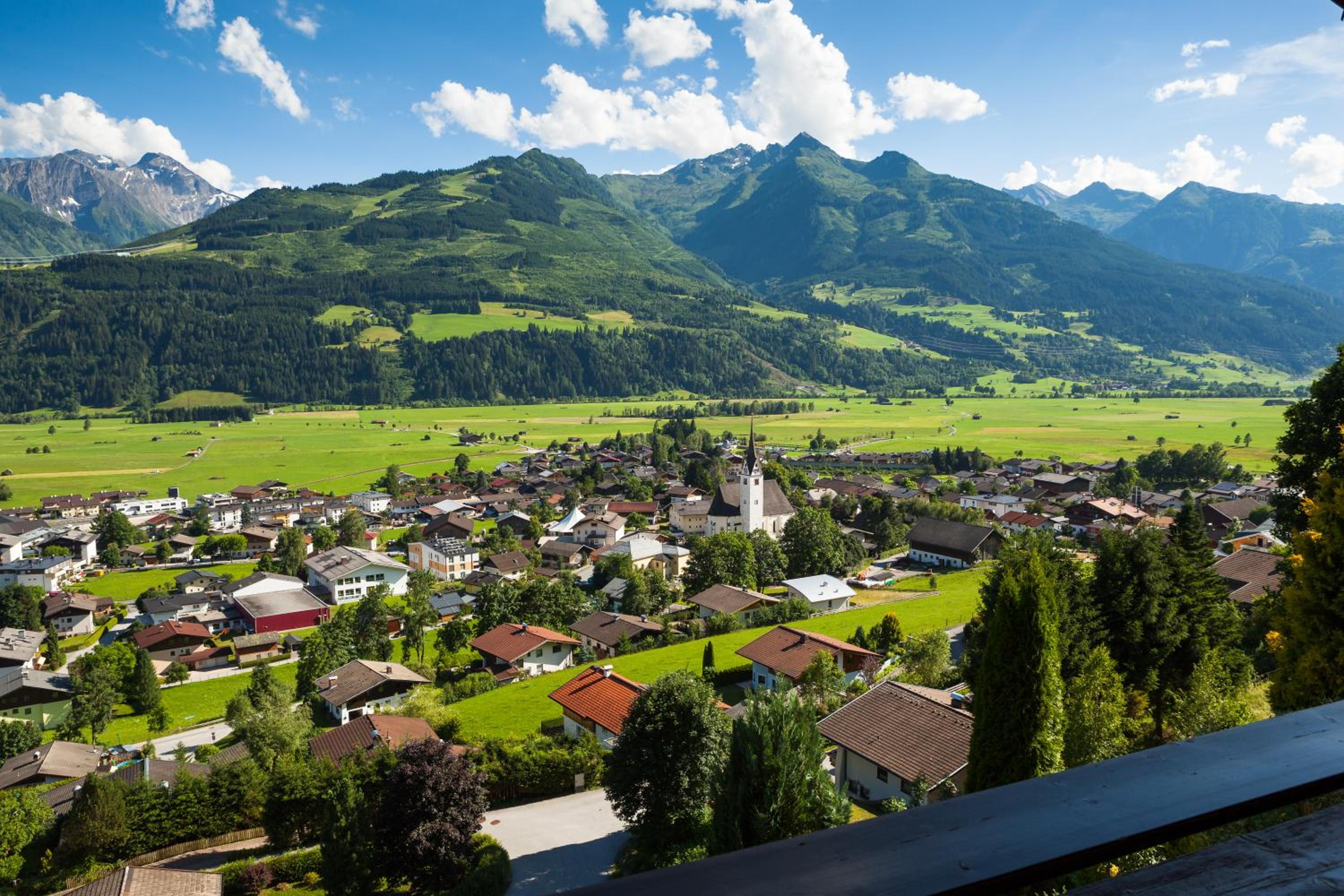 Comfort Studio with Balcony and Mountain View photo 2