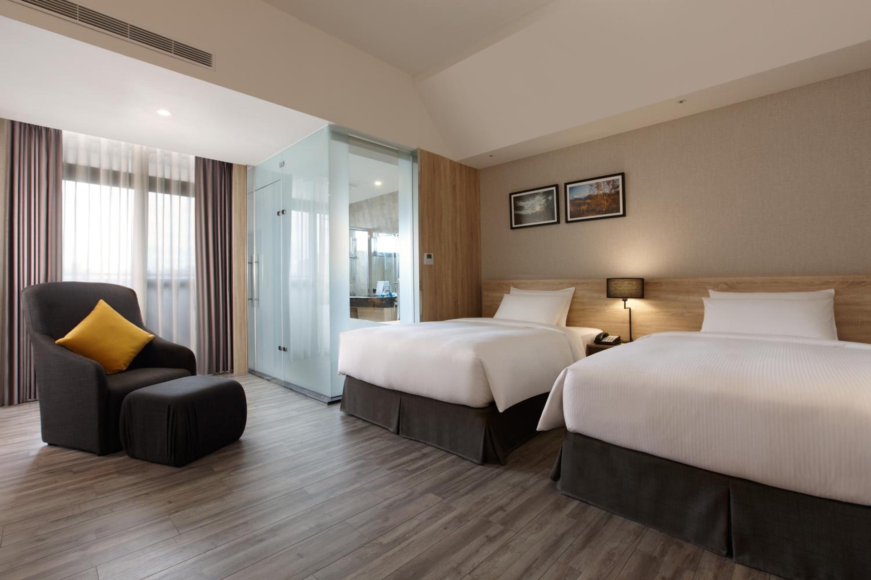 Deluxe Twin Room photo 1