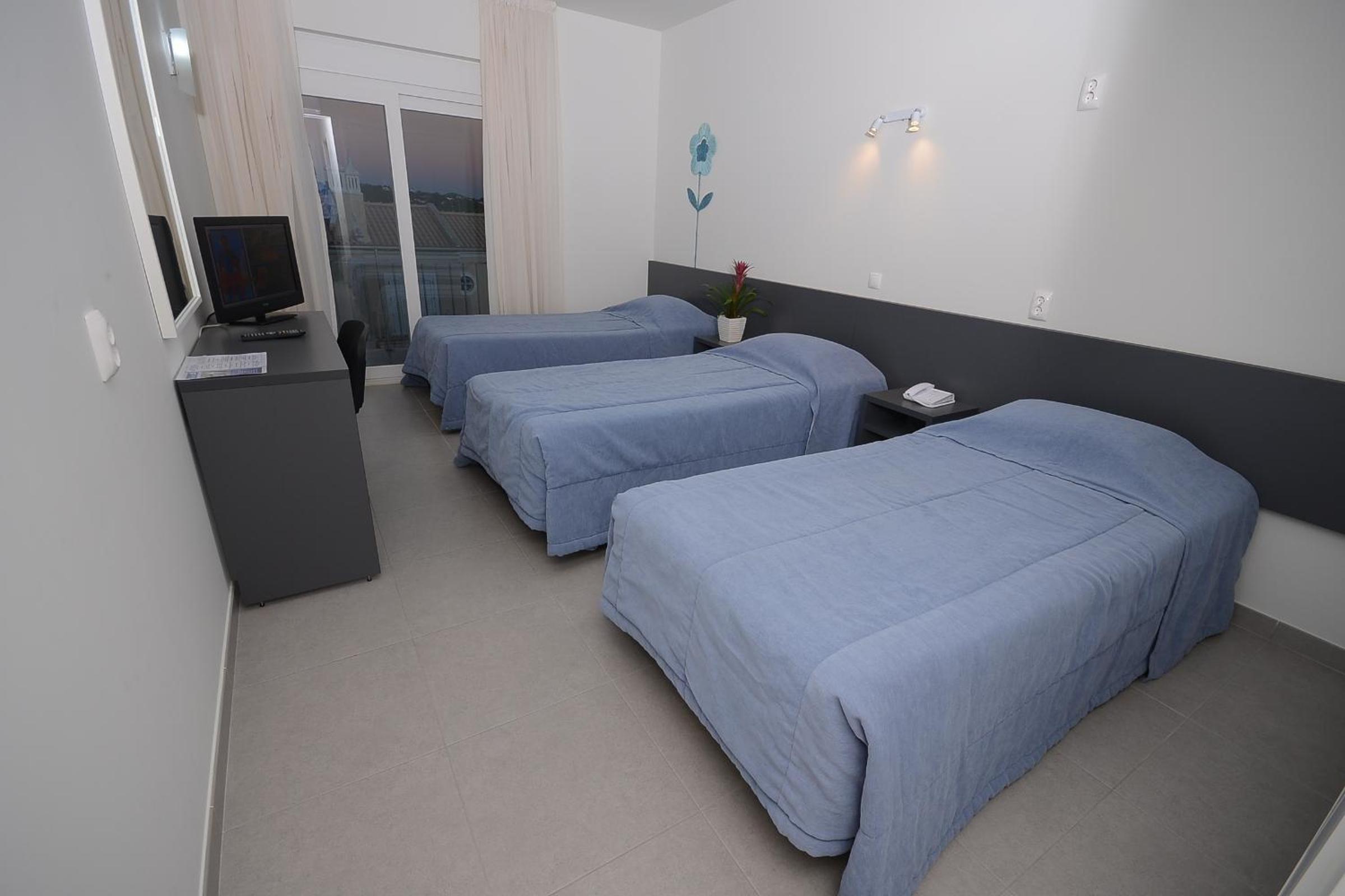 Triple Room photo 2