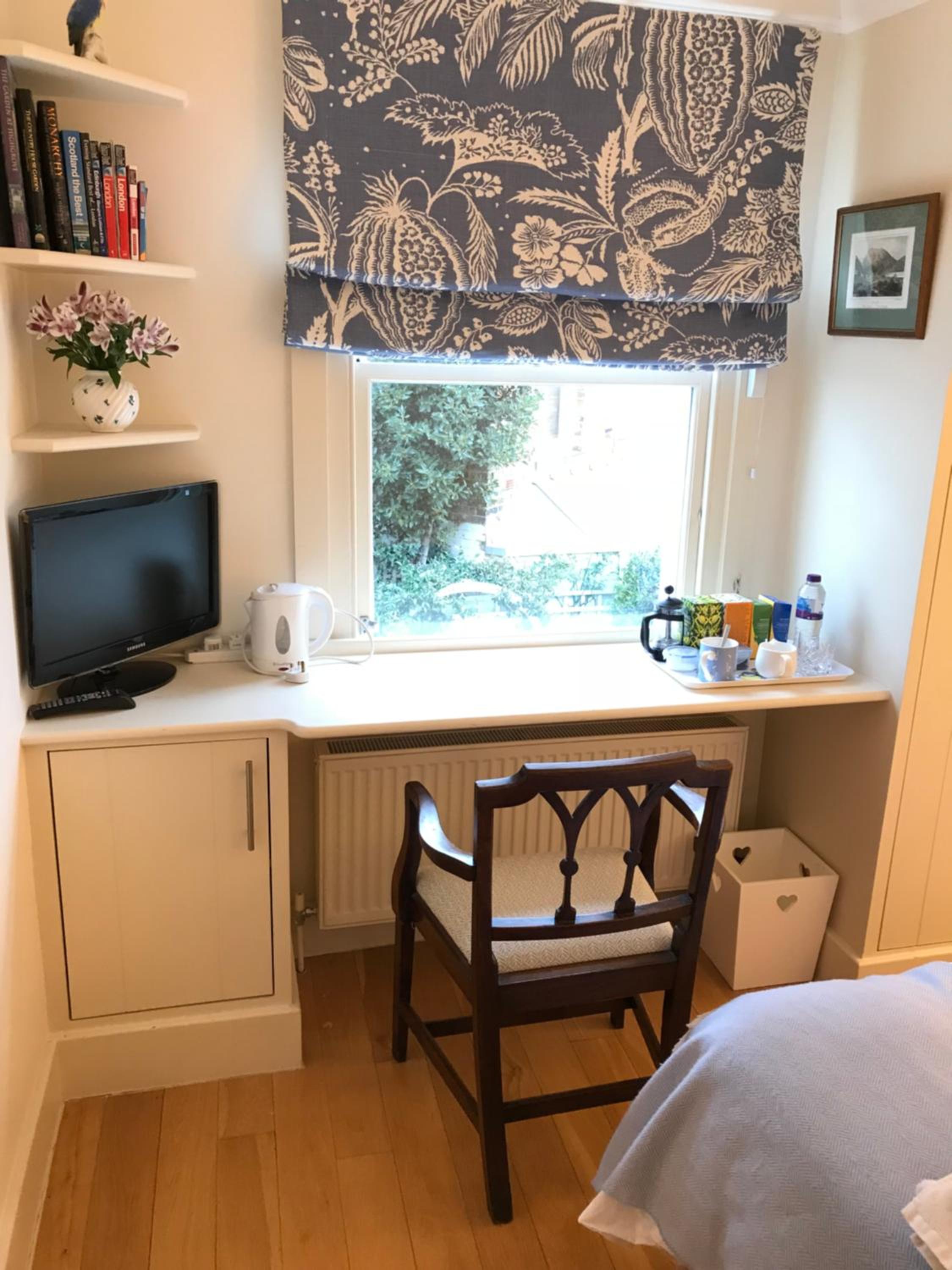 Double Room with Private Bathroom photo 3