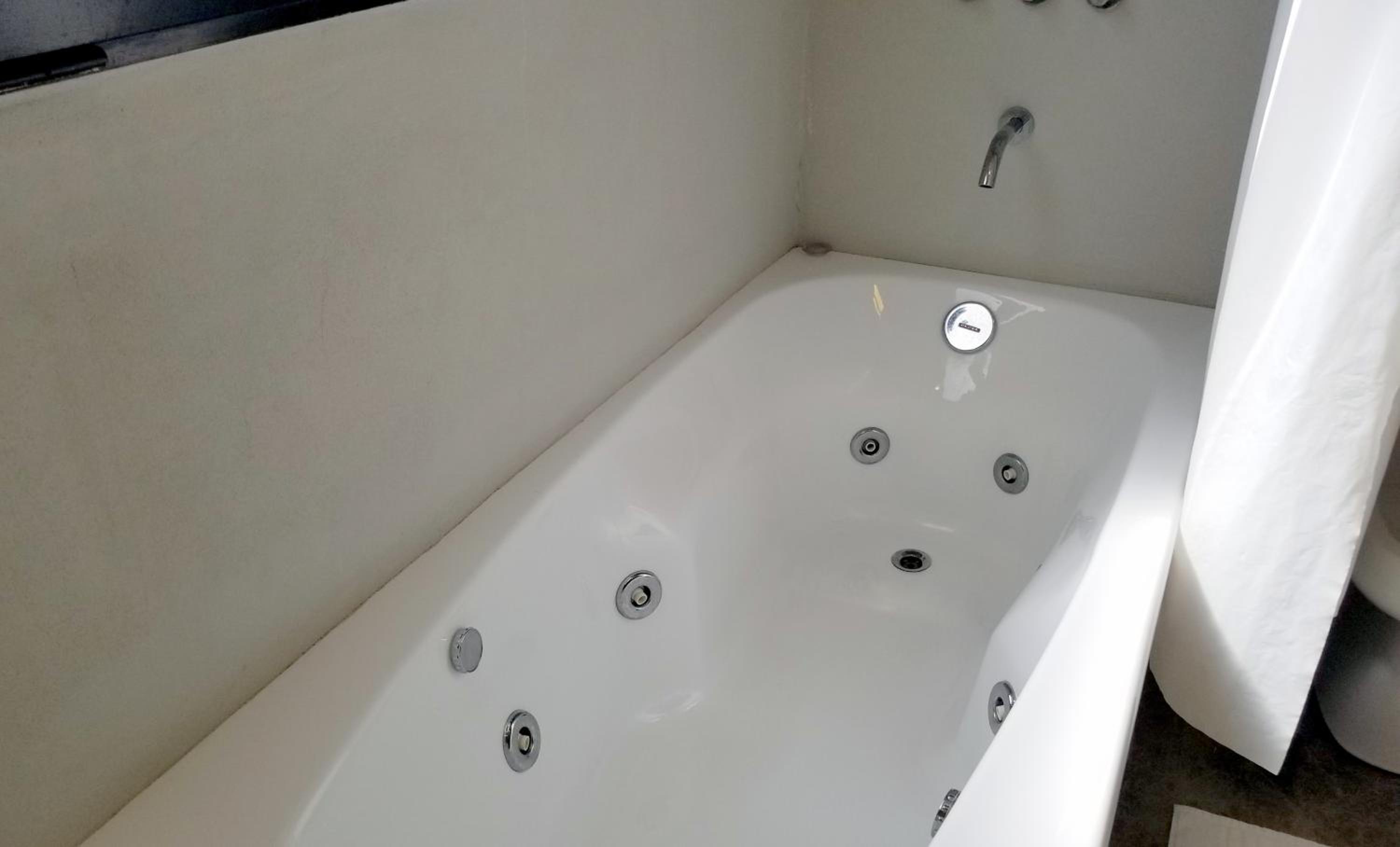 Studio with Spa Bath photo 3