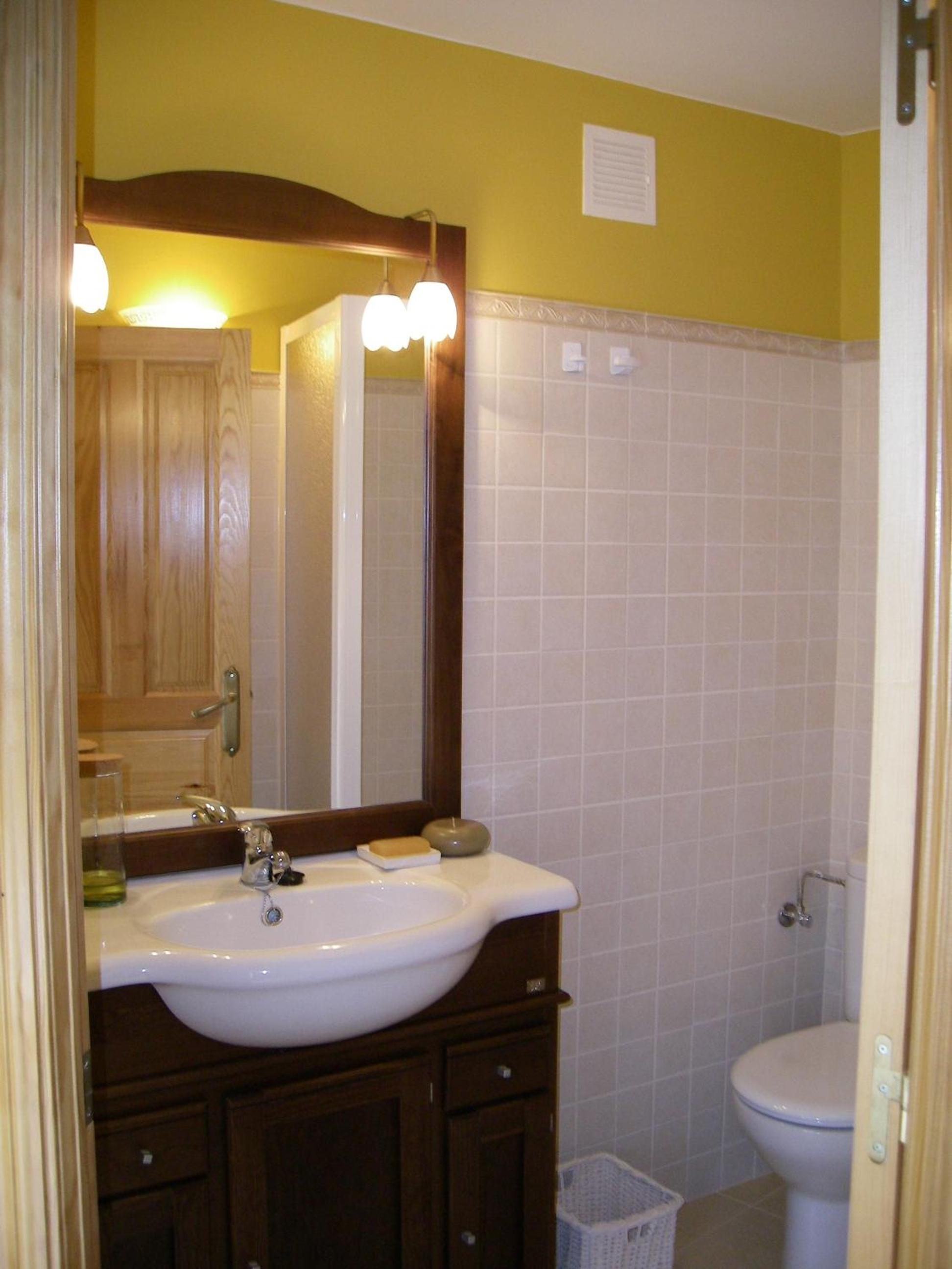 One-Bedroom Apartment - Photo 7