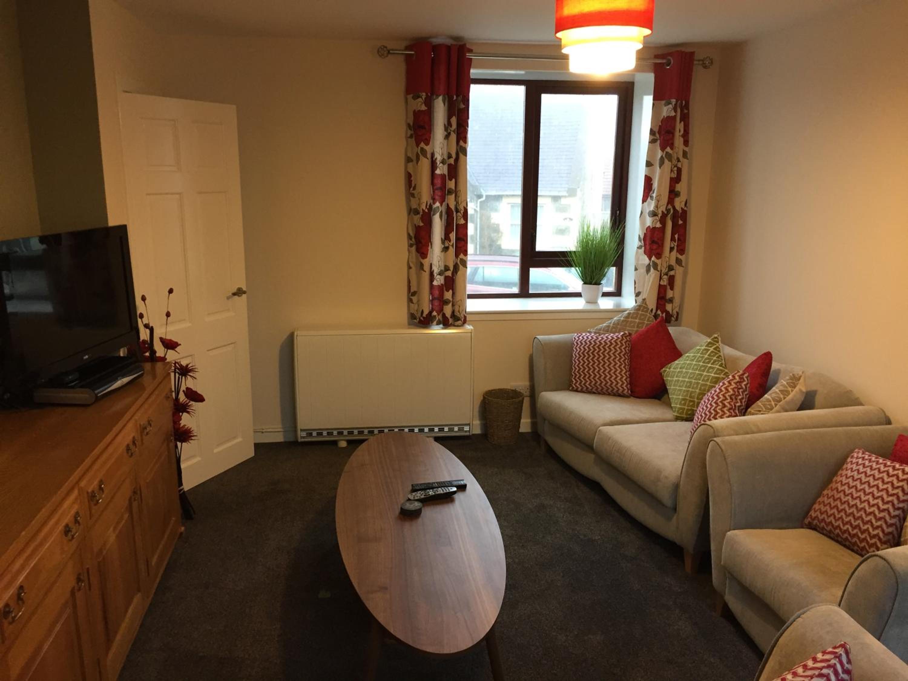 Three-Bedroom House photo 1