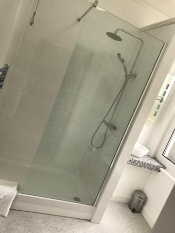 Large Double or Twin Room - Photo 2