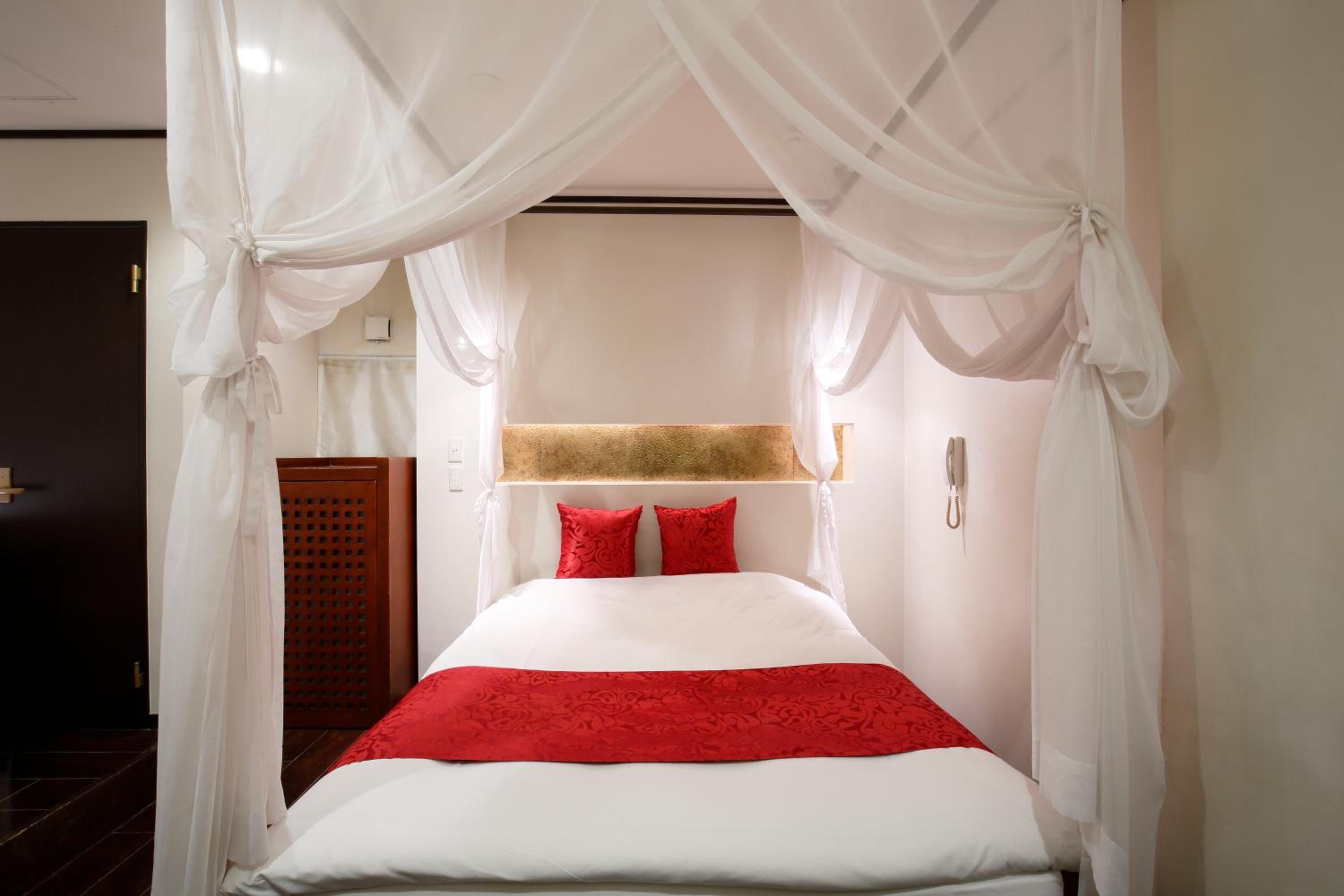 Standard Double Room - Photo 4