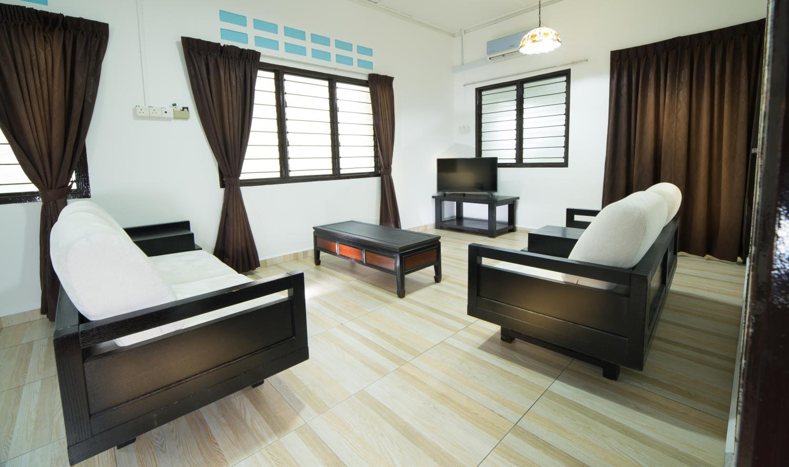 Two-Bedroom House photo 3
