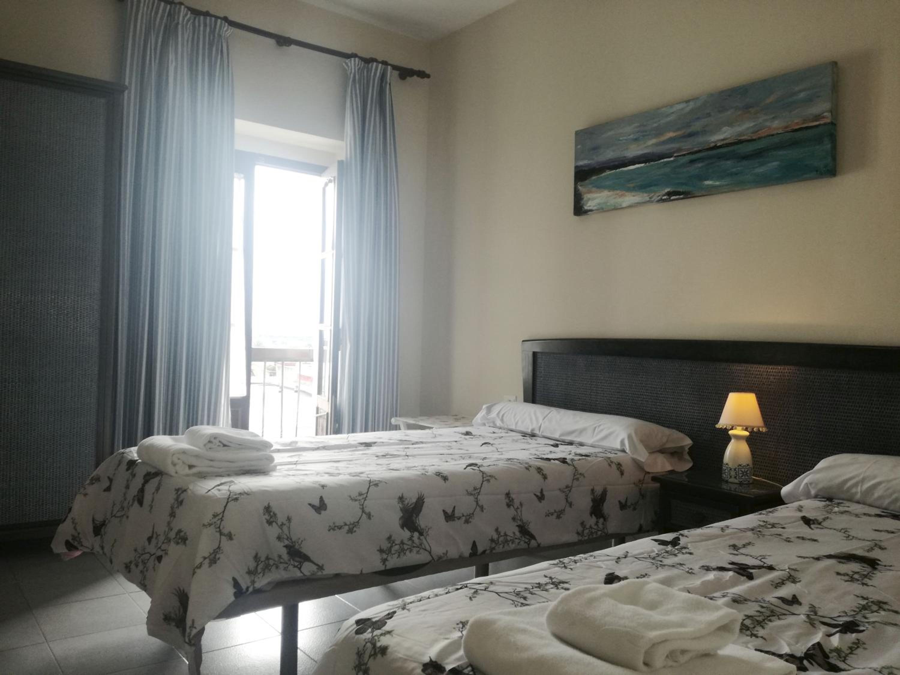 One-Bedroom Apartment - Photo 4