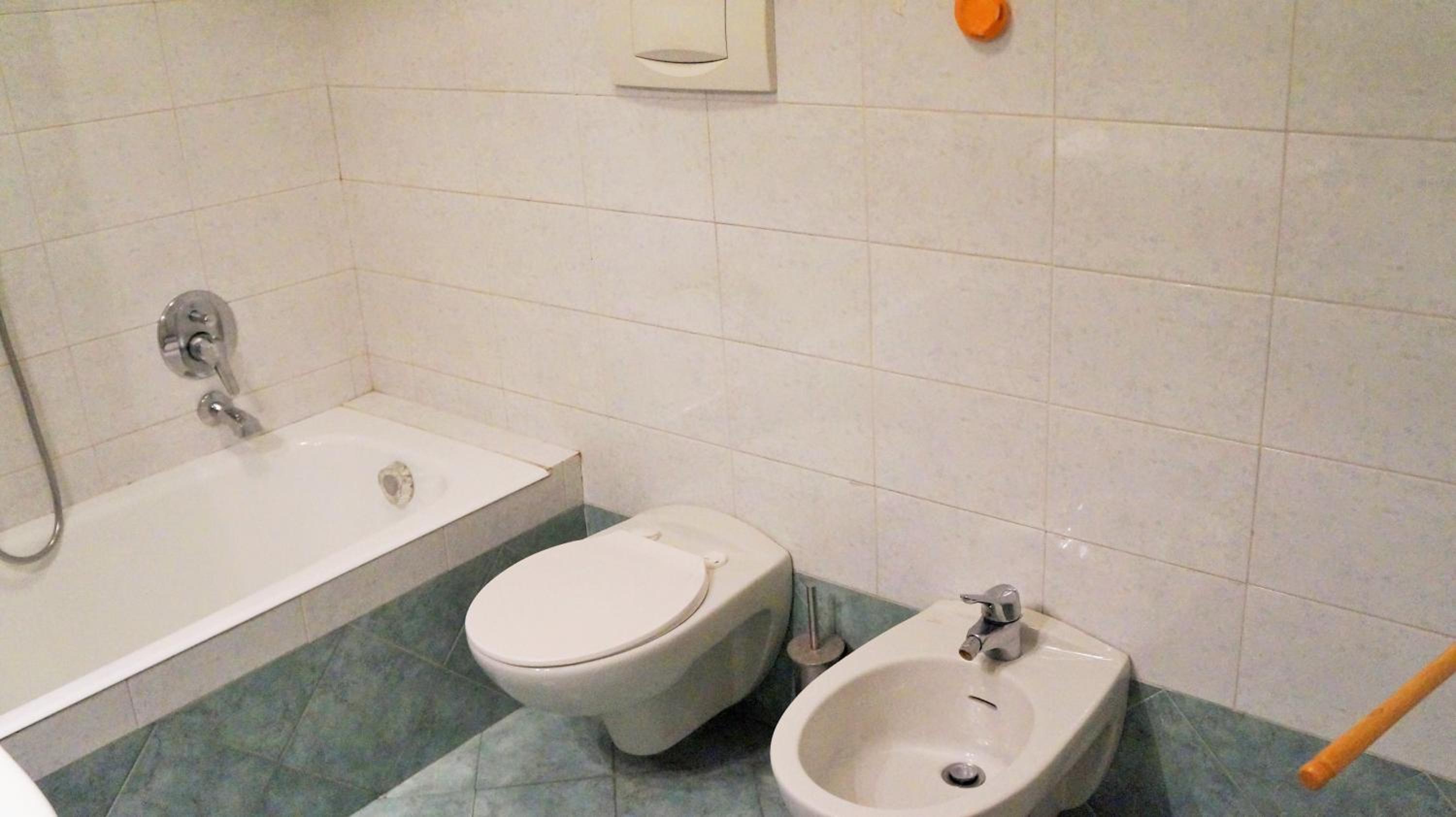 One-Bedroom Apartment (4 Adults) - Photo 2