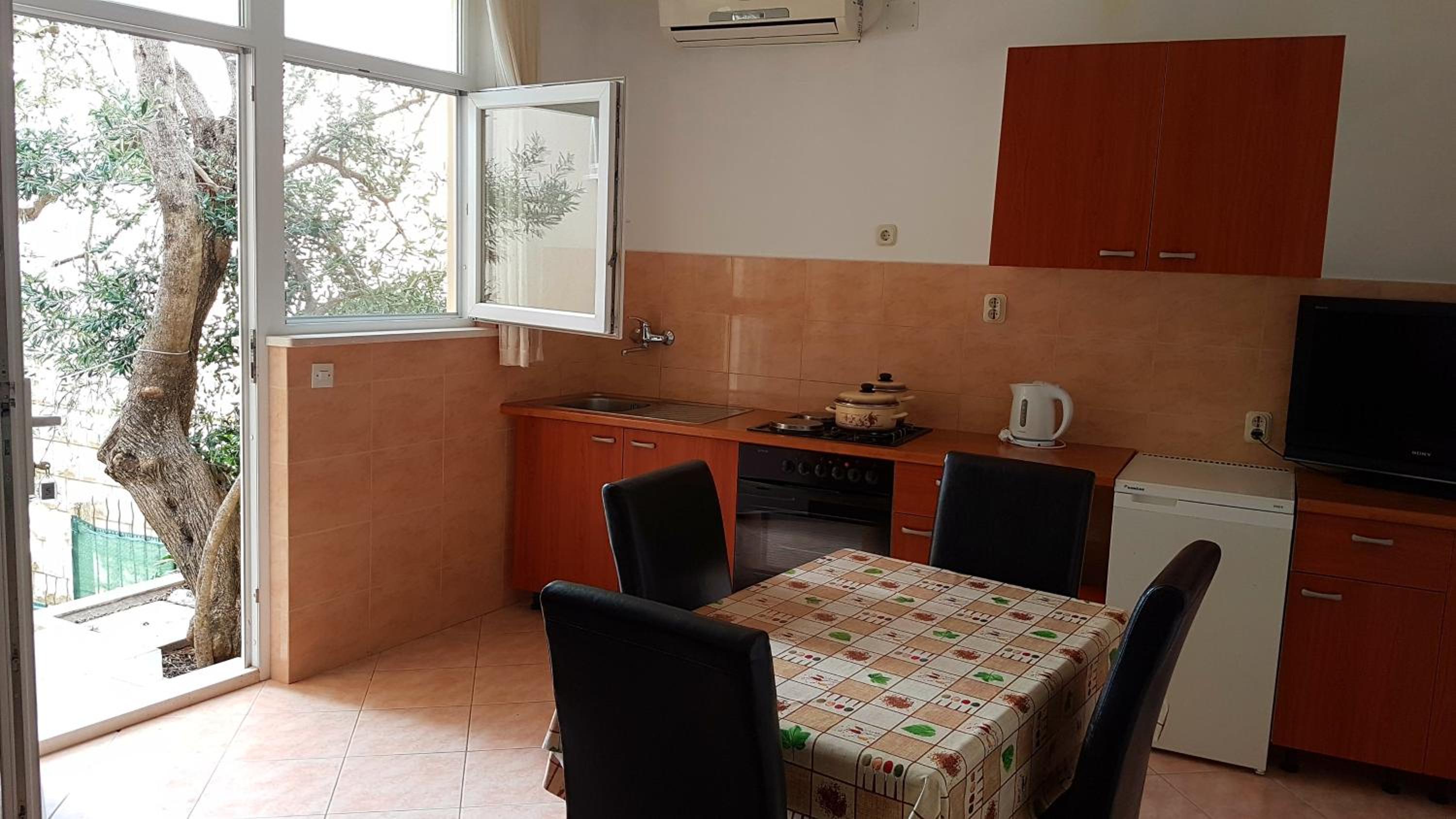 Apartment - Photo 5