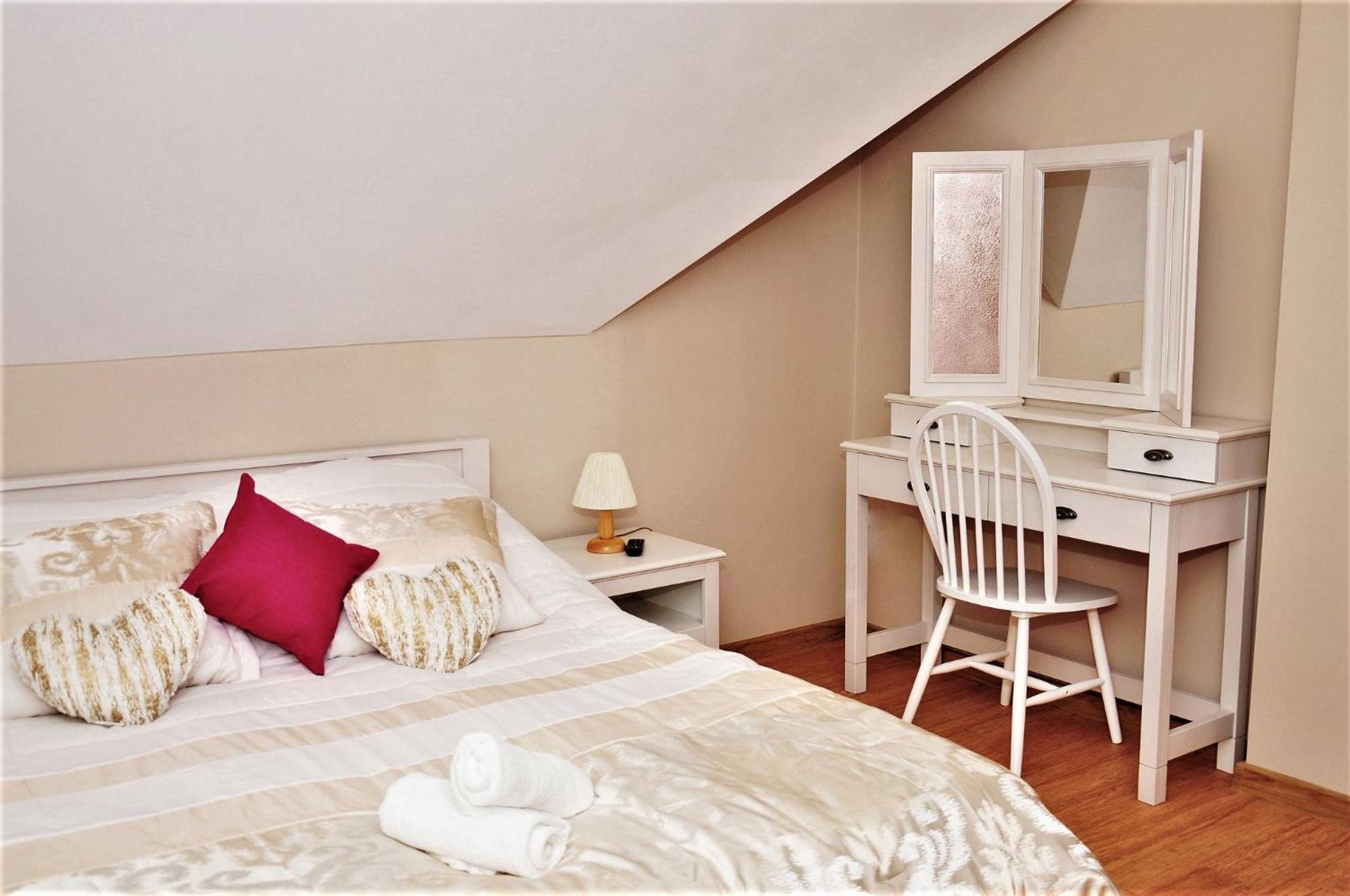 Deluxe Double Room with Bath