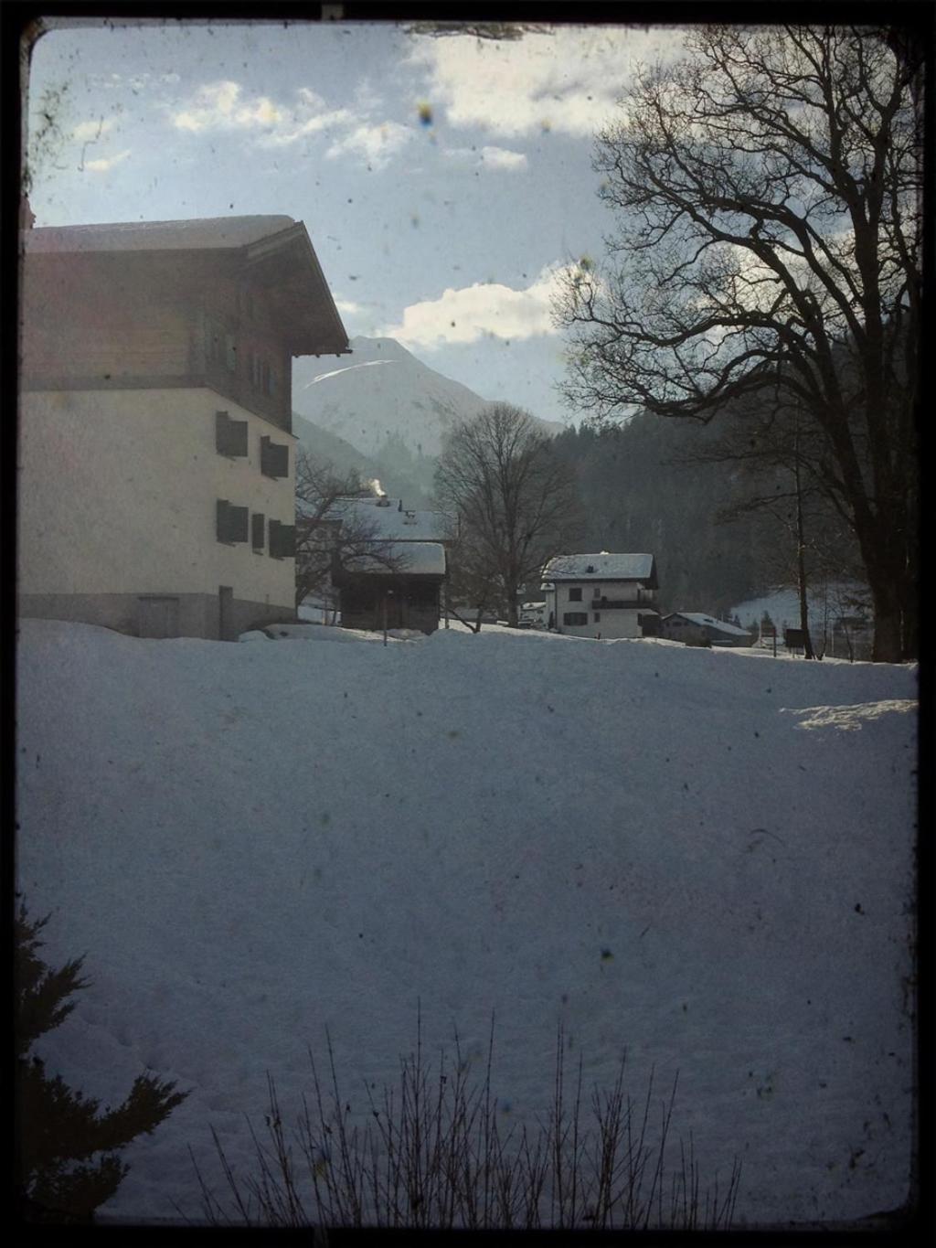 Apartment with Mountain View photo 2