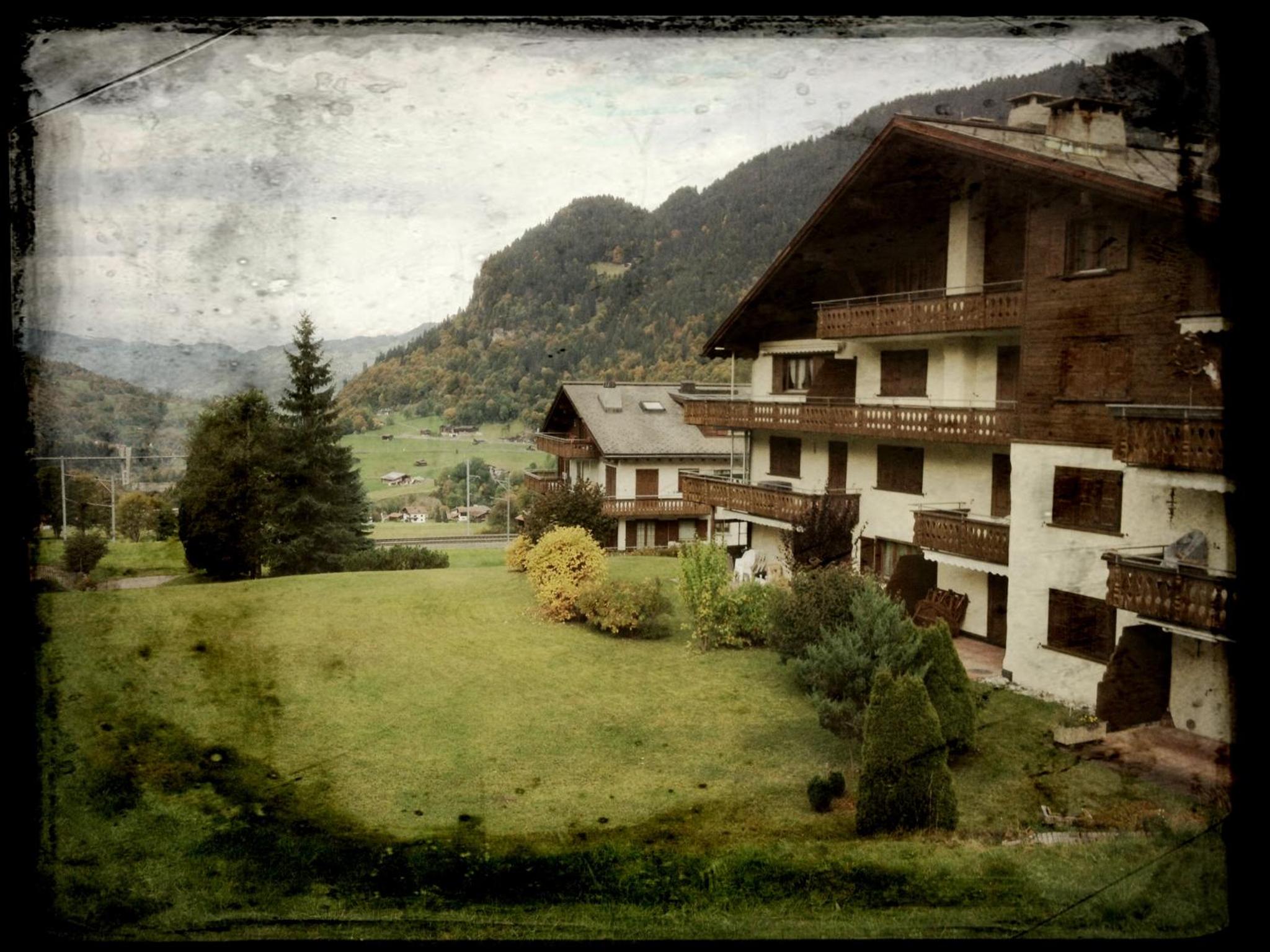 Apartment with Mountain View photo 3