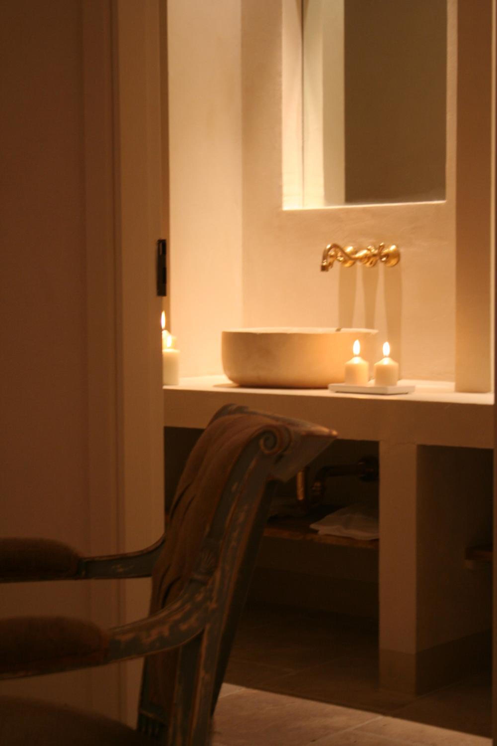 Superior Suite - Photo 2