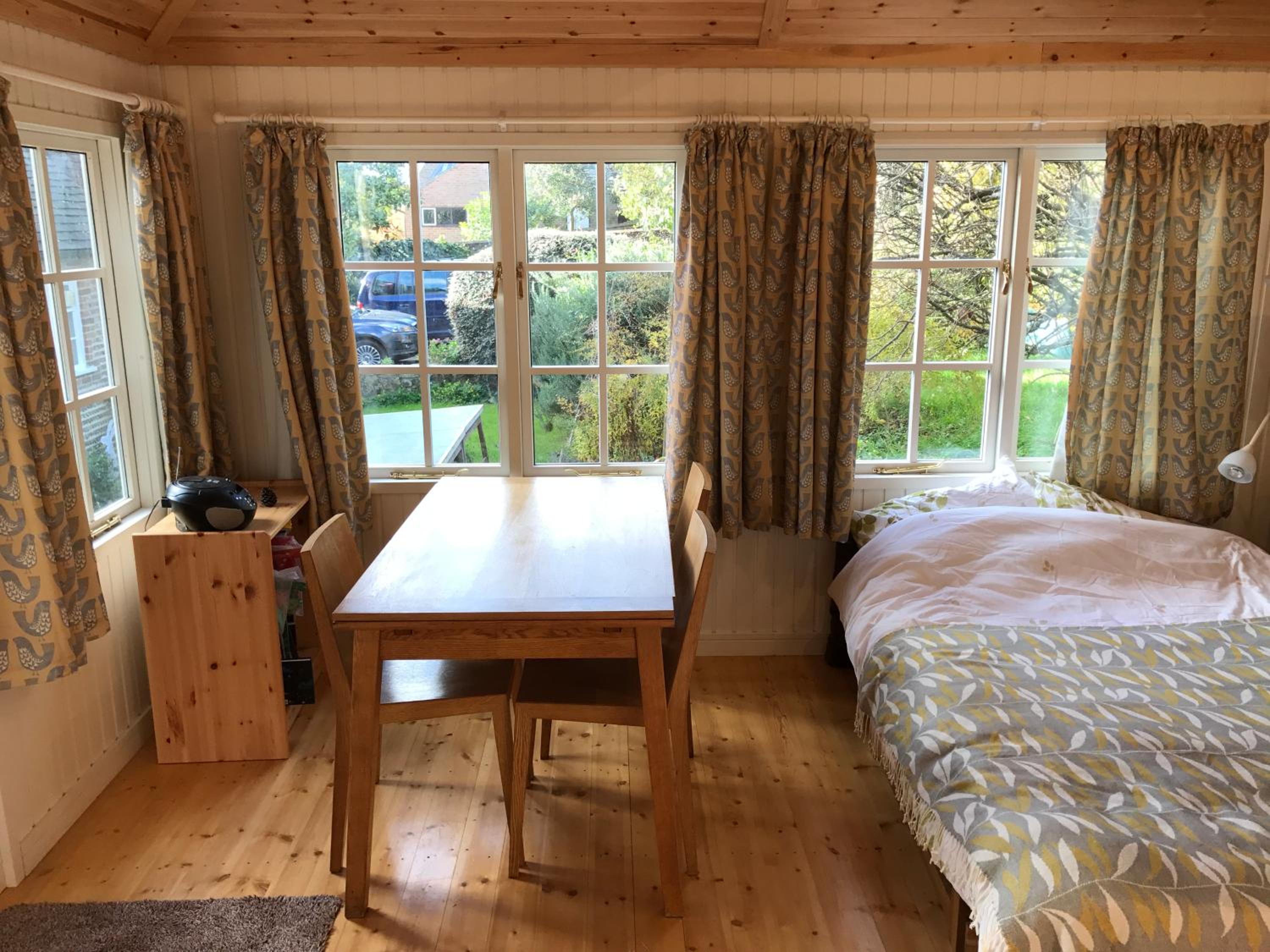 Budget Double Room photo 3
