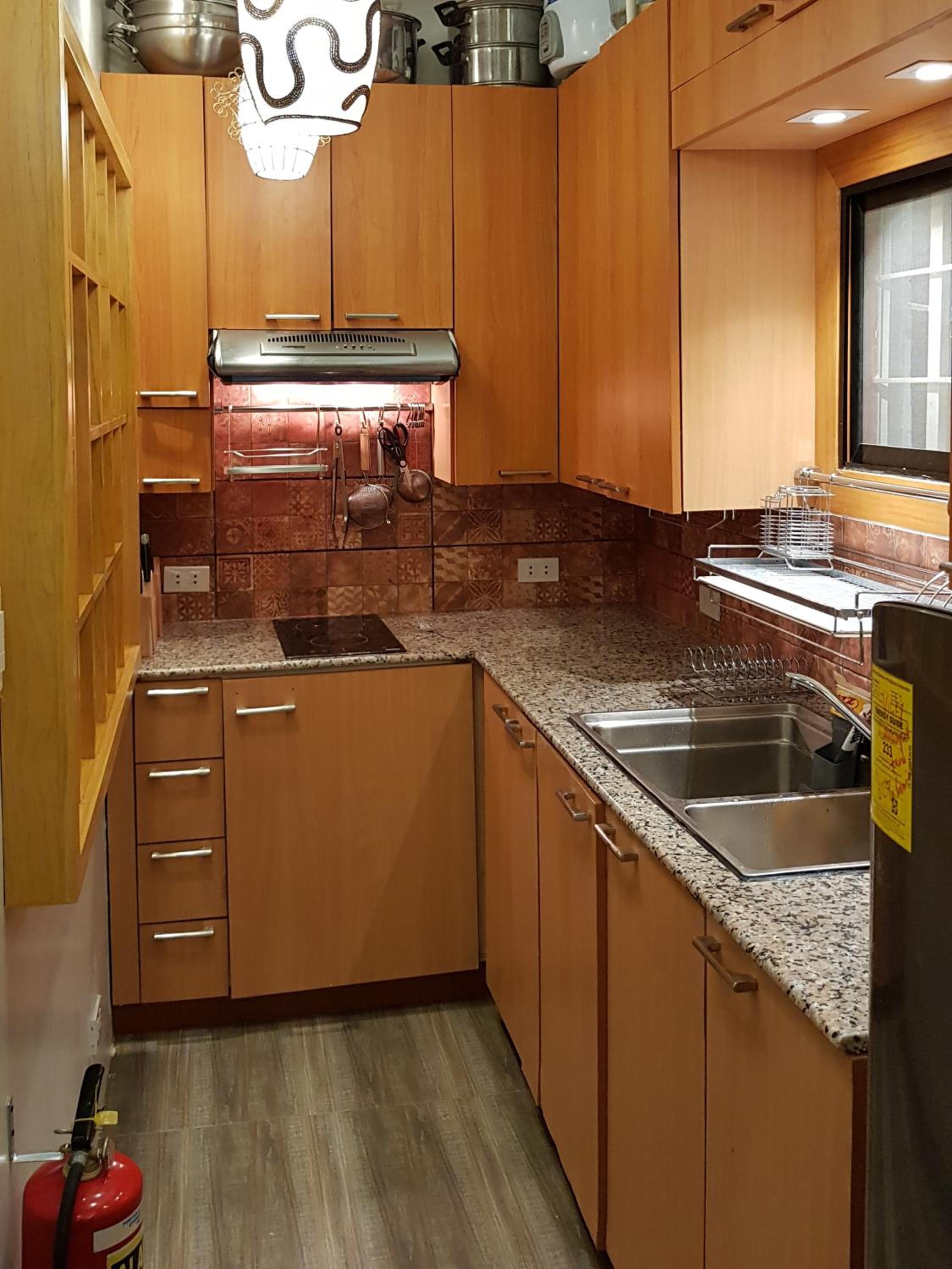 Three-Bedroom House - Photo 2