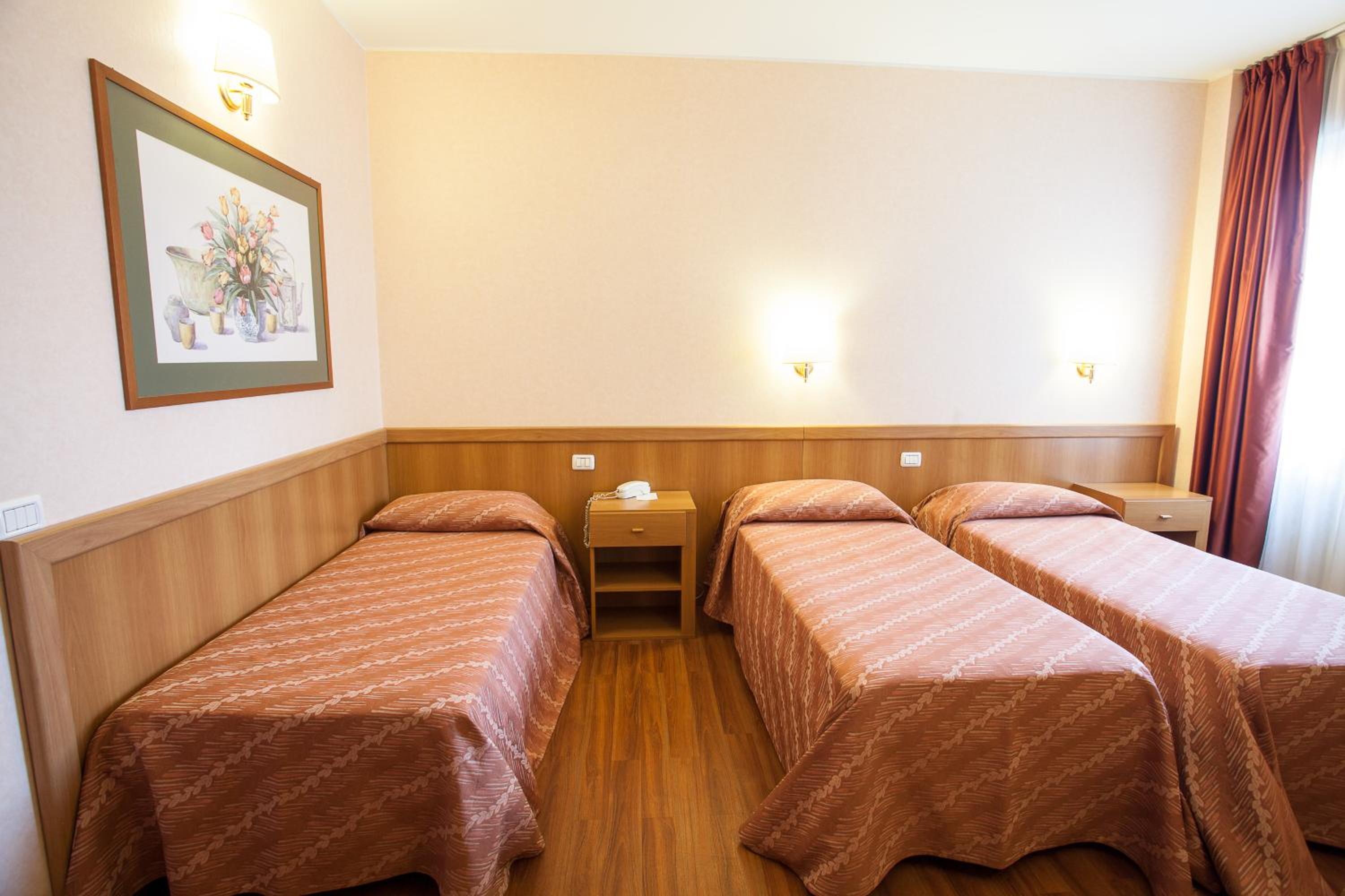 Triple Room - Photo 3