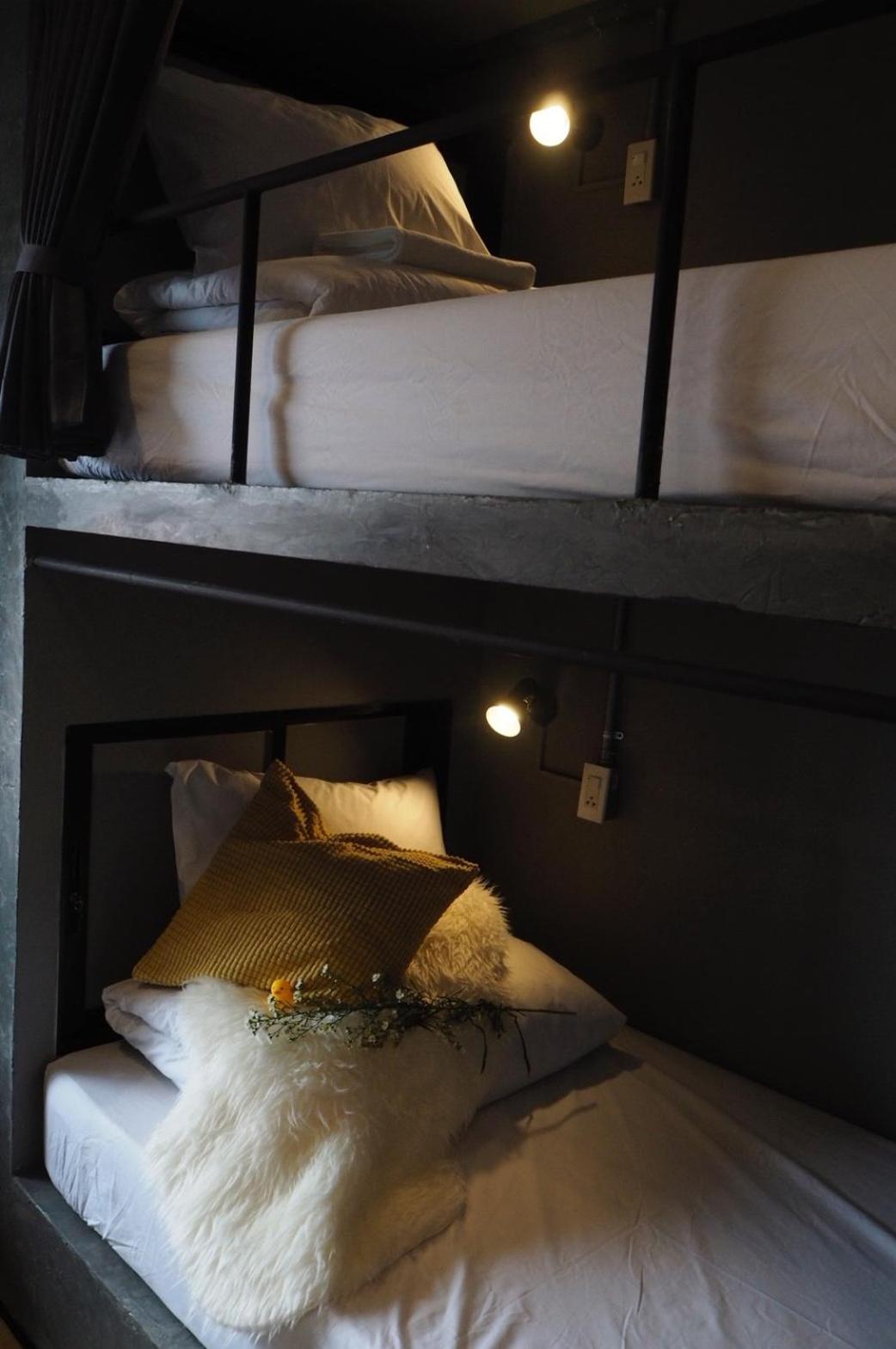 Bunk Bed in Female Dormitory Room   photo 3