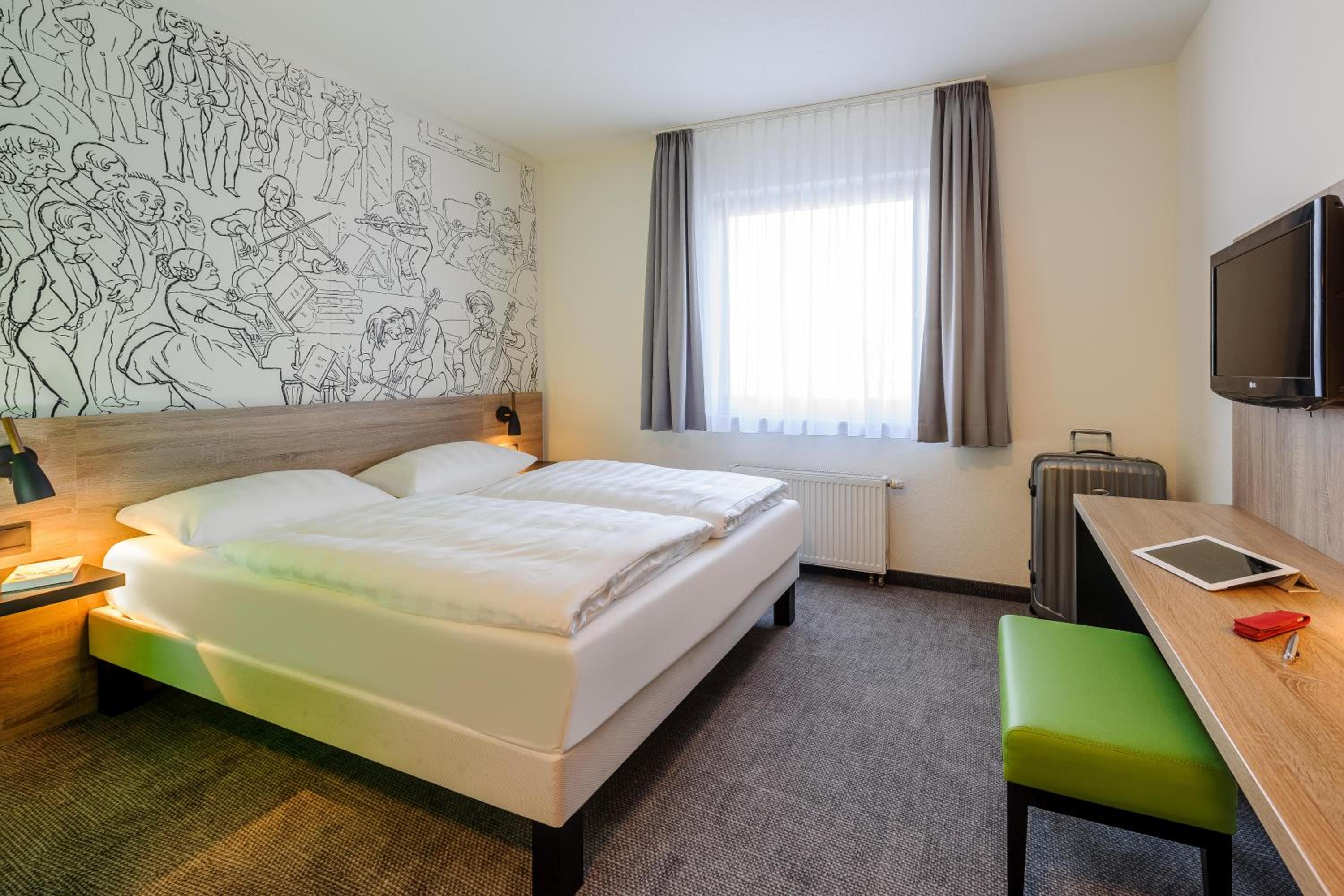 Standard Double Room - Photo 6