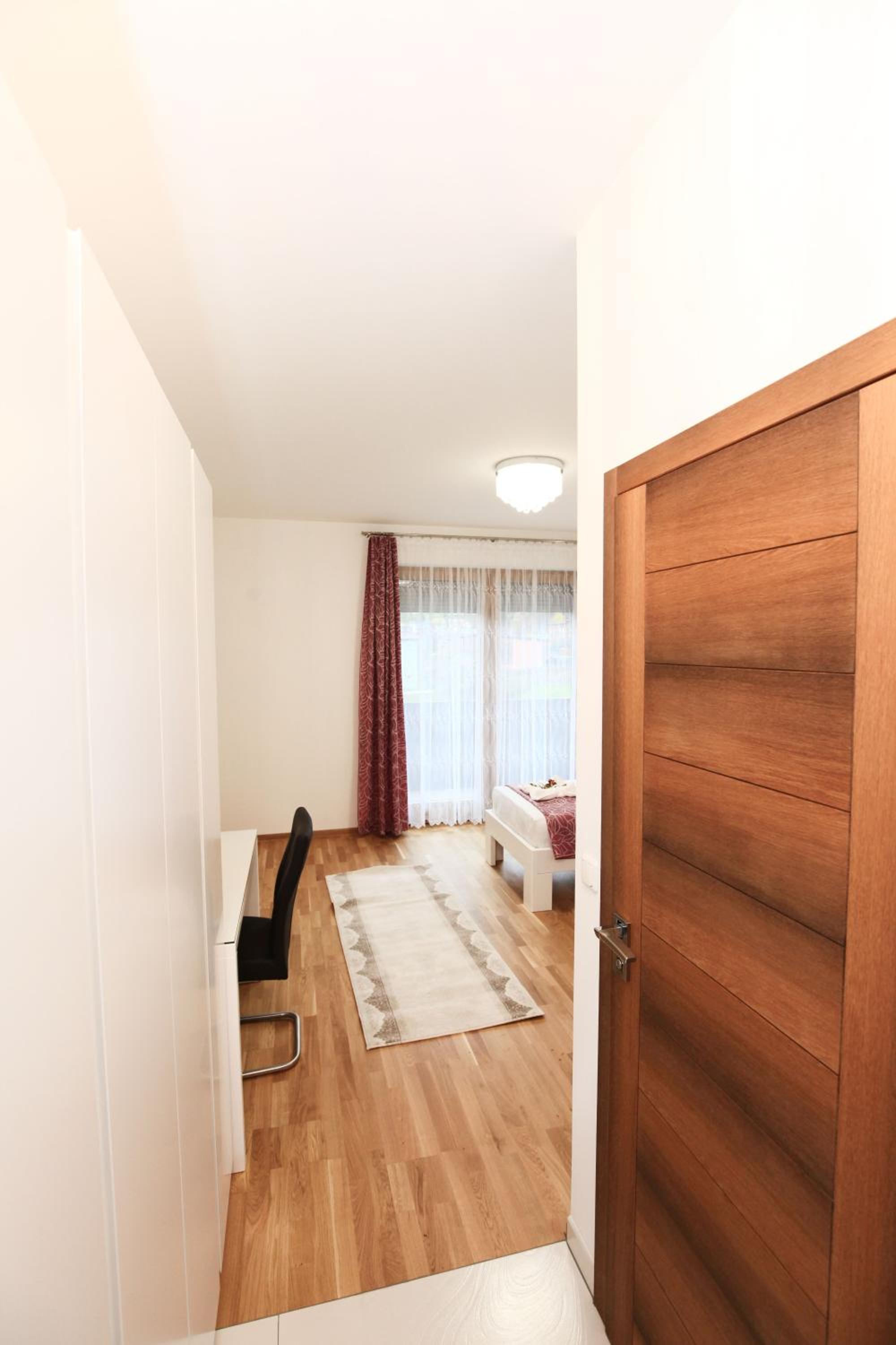 Deluxe Double or Twin Room with Balcony - Photo 5